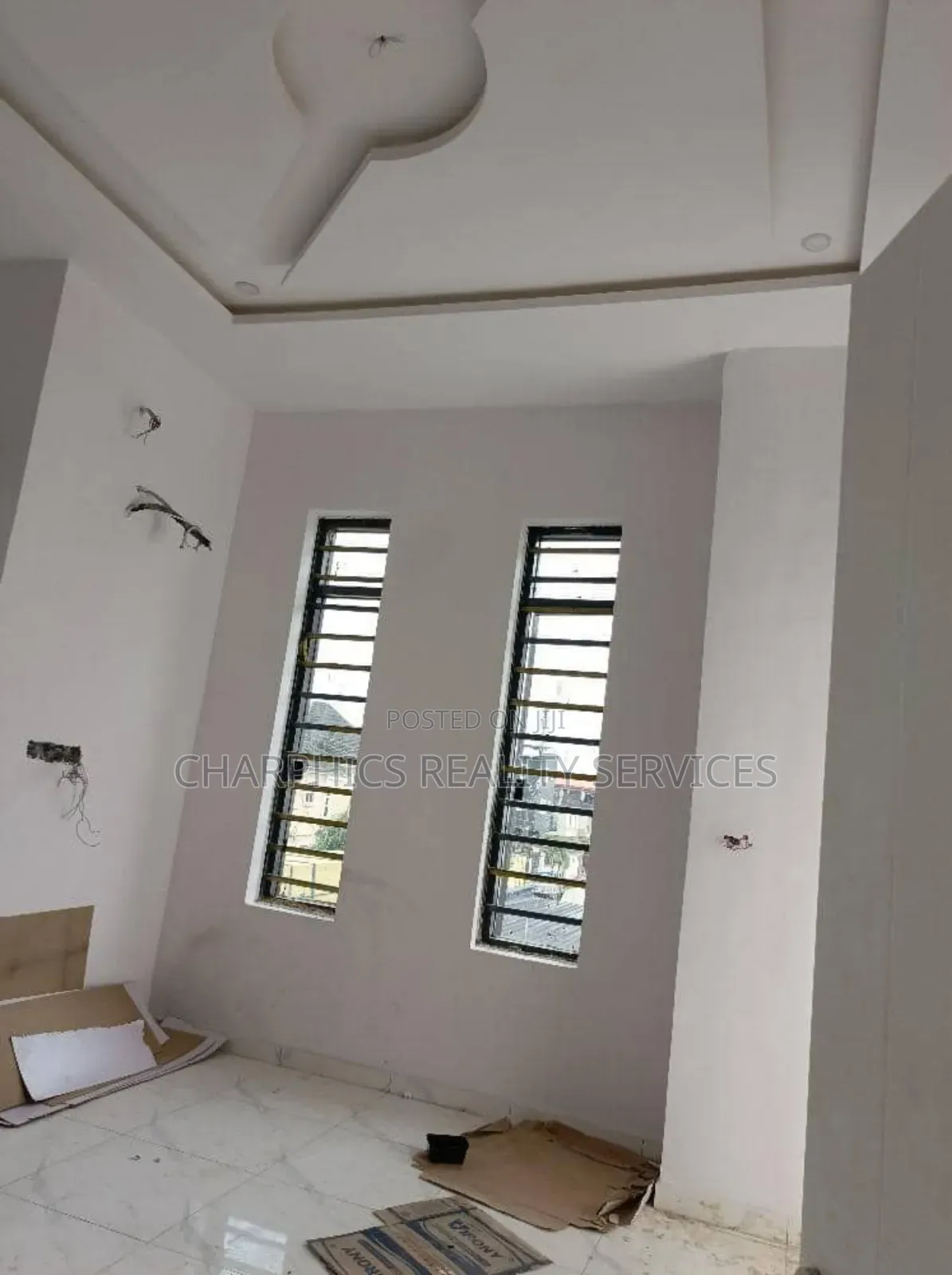 3bdrm Duplex in Chevron for sale