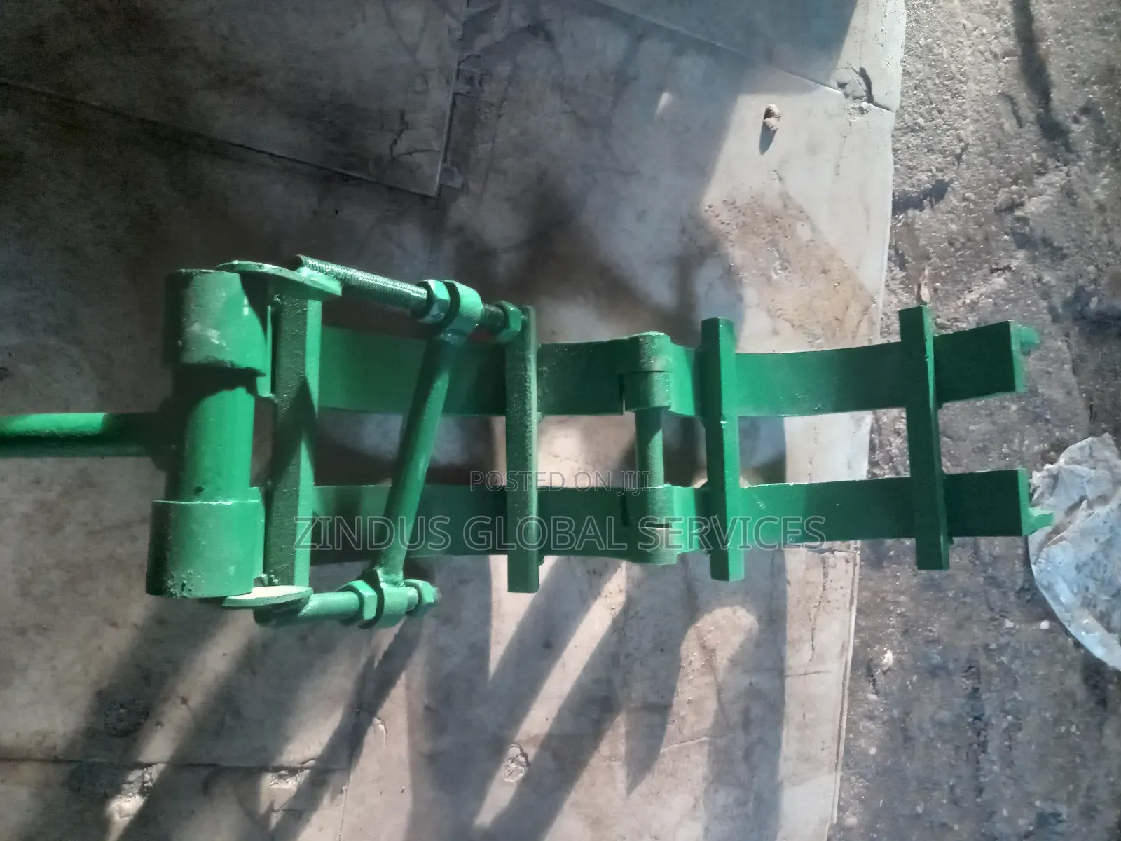 Manual Pipe Clamp 8"