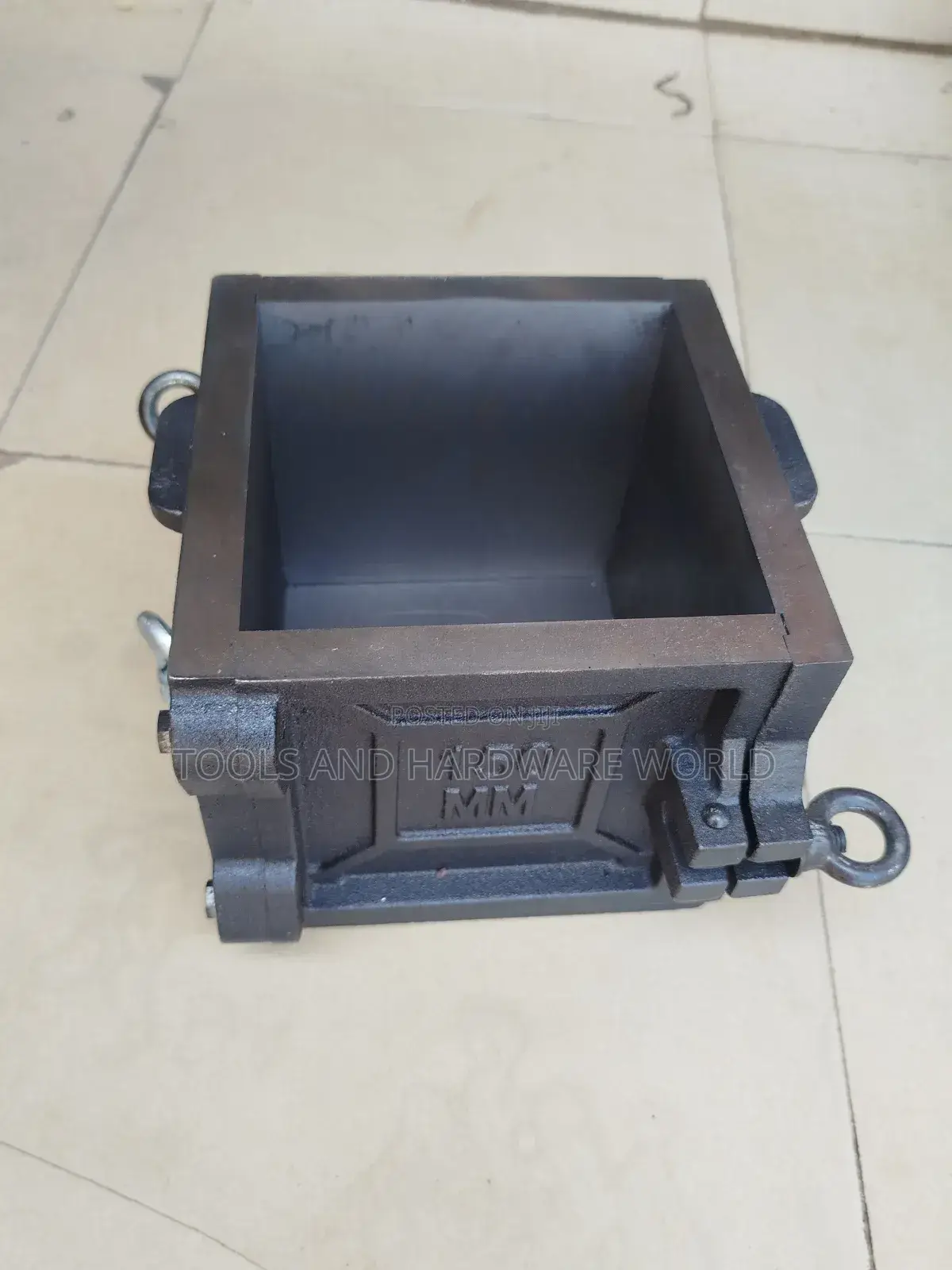 Concrete Cube Mold