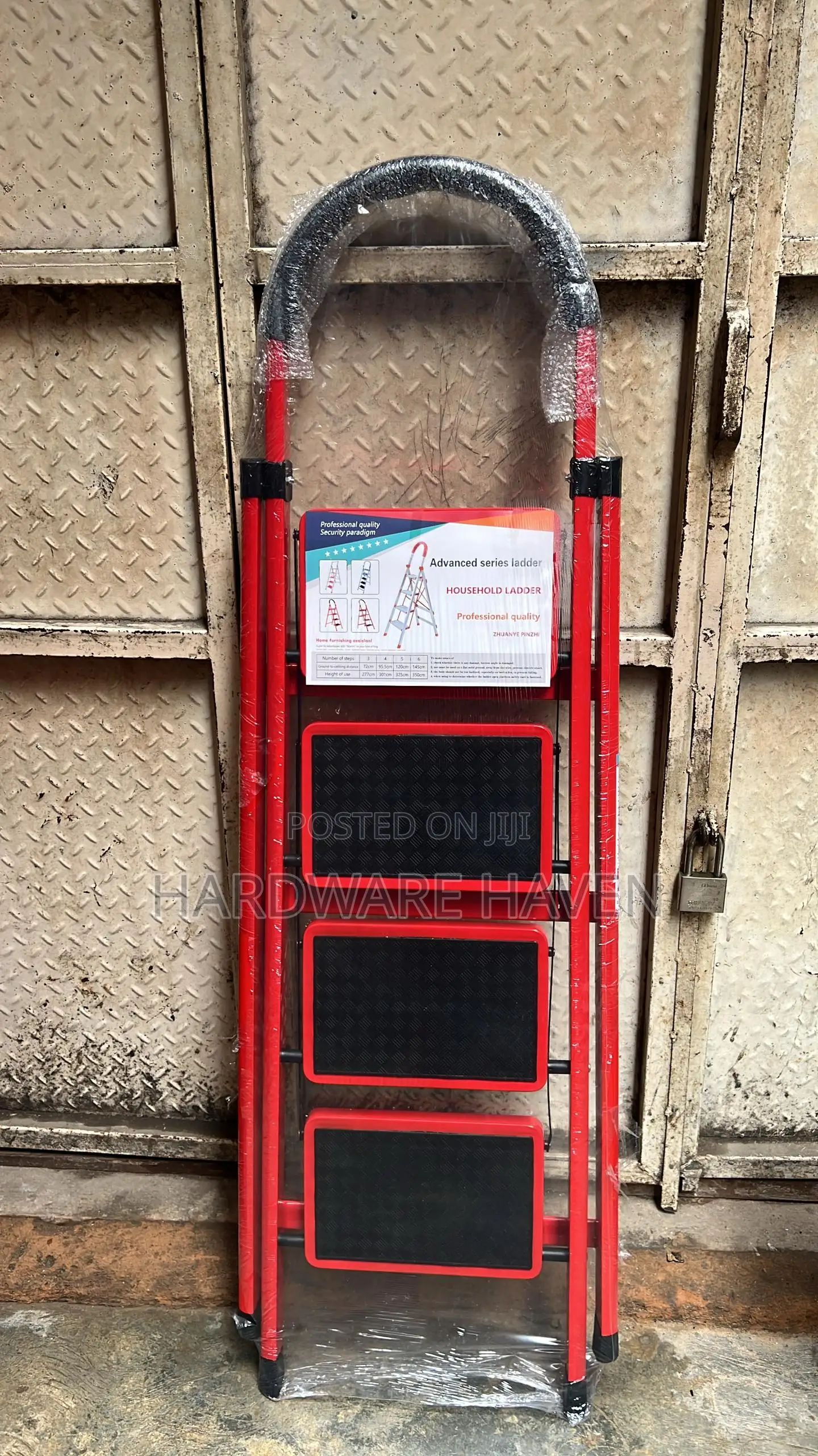 Four Step Foldable Ladder