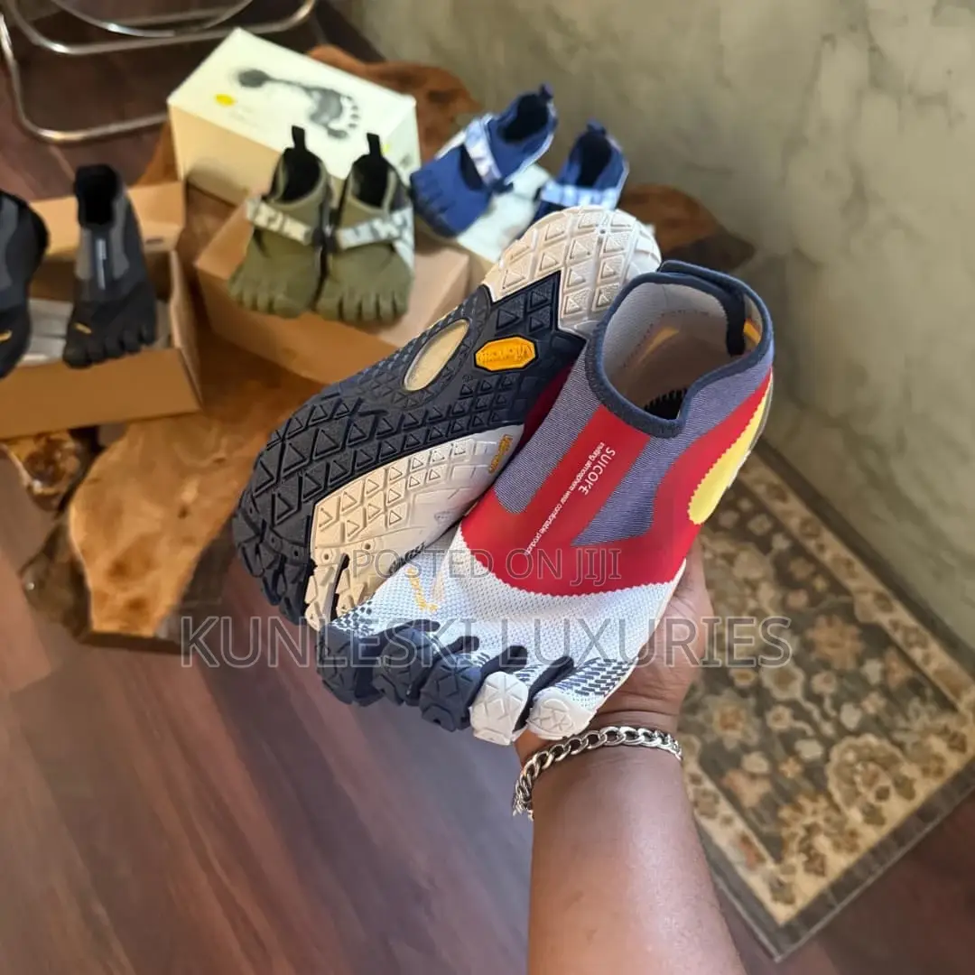 Original Vibram Five Finger X Suicoke Nin-Lo Limited Edition Sneakers