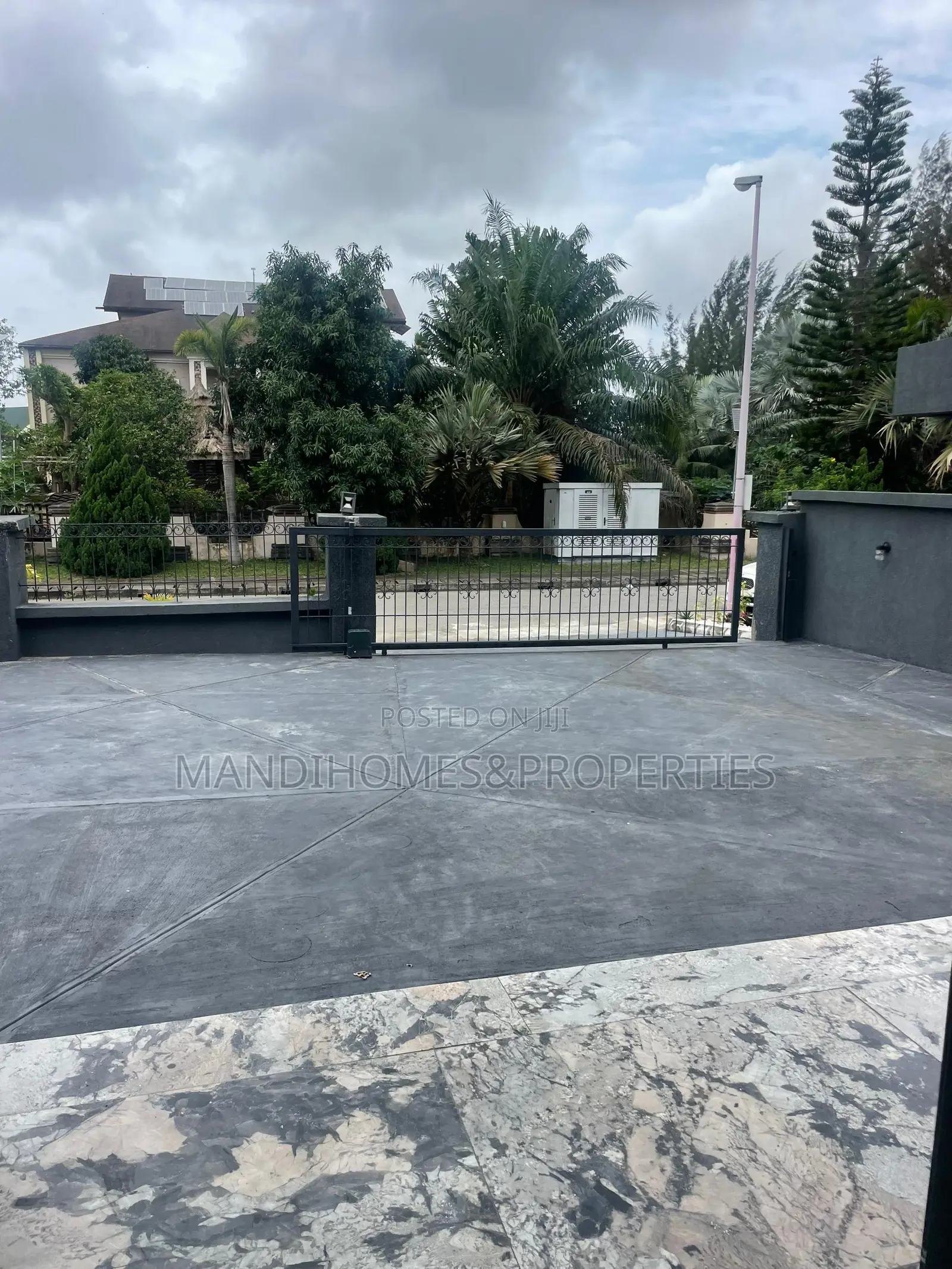 5bdrm Duplex in Royal Garden Estate, Ajah for sale