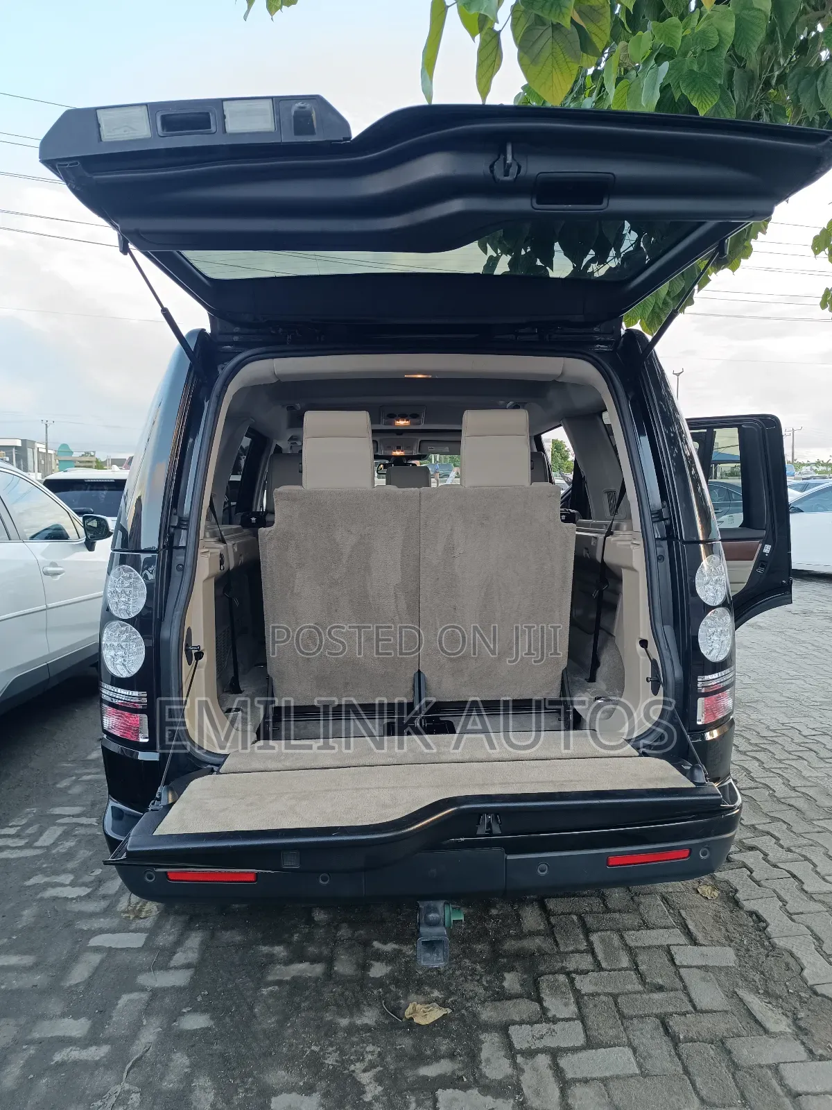 Land Rover Lr4 Base 4x4 2016 Black