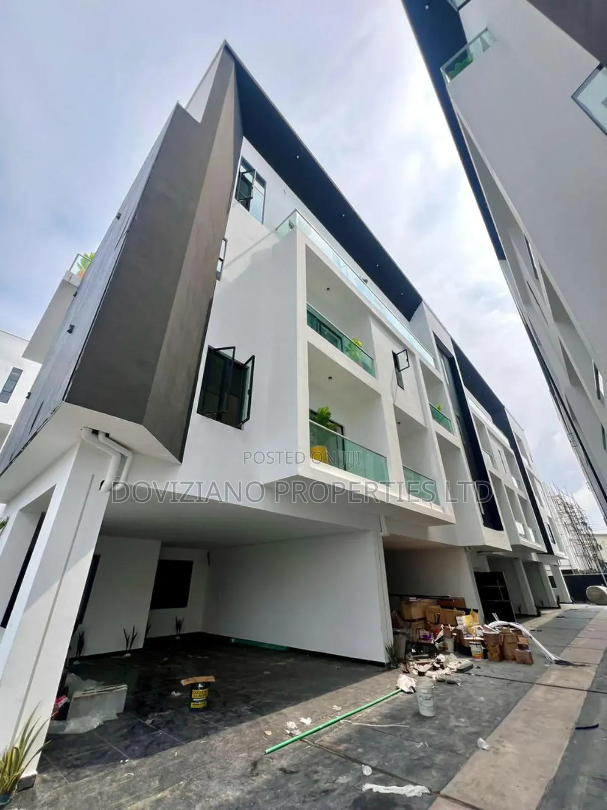 4bdrm Duplex in Ikate for sale