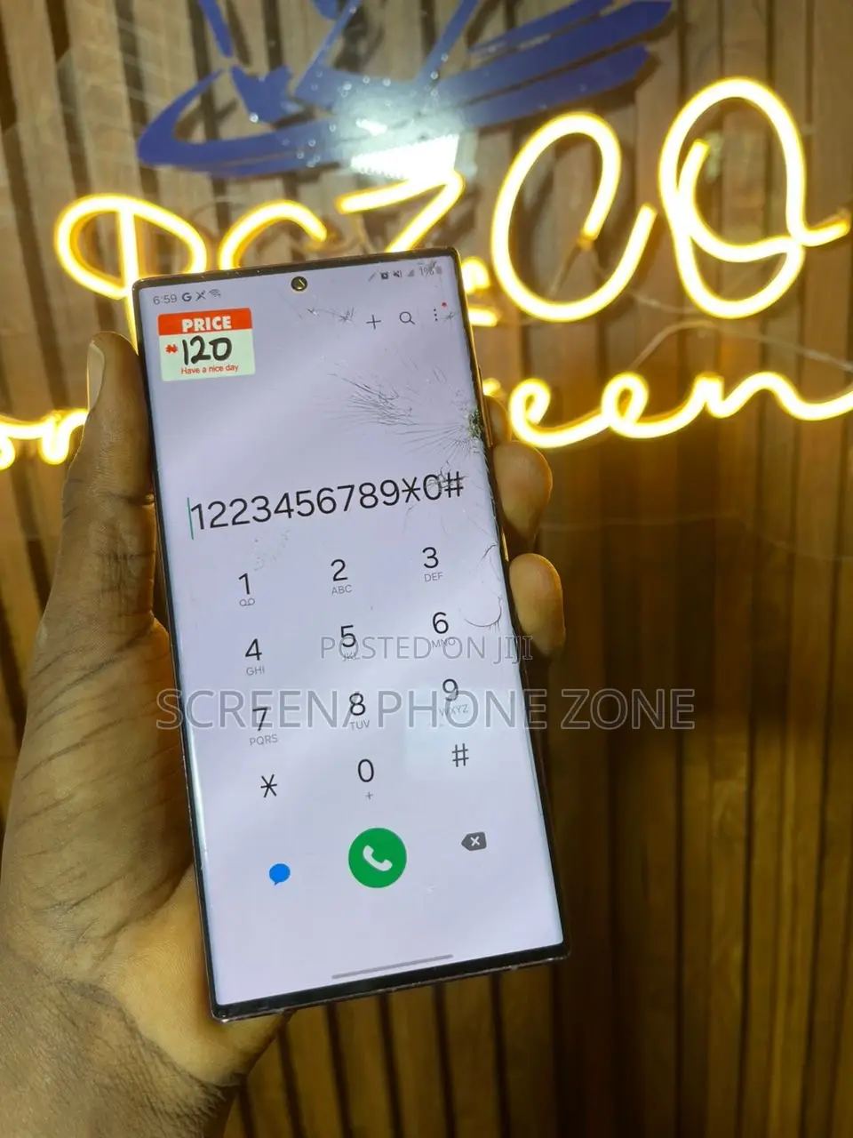 Samsung S22 Ultra Screen With Minor Crack D