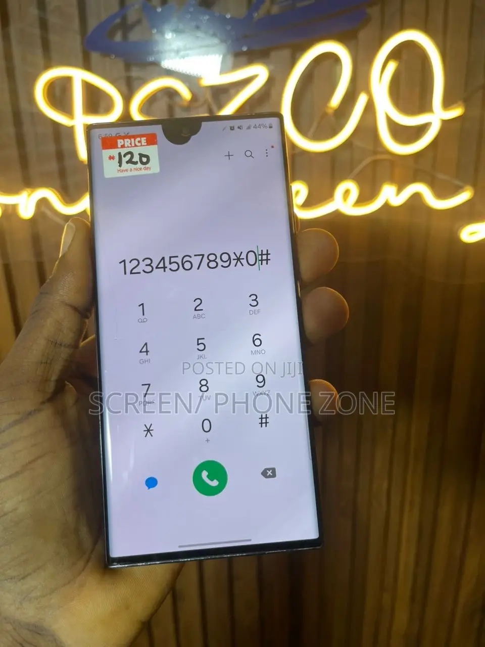 Samsung S22 Ultra Screen With Minor Crack D