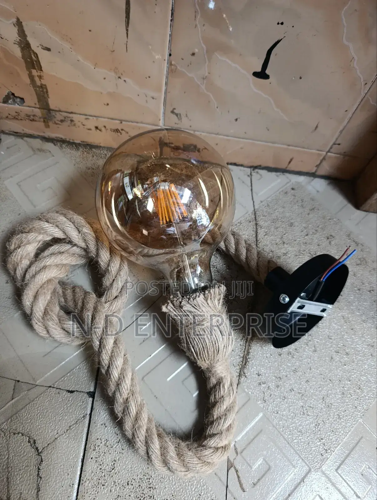 Single Rope Pendant Light