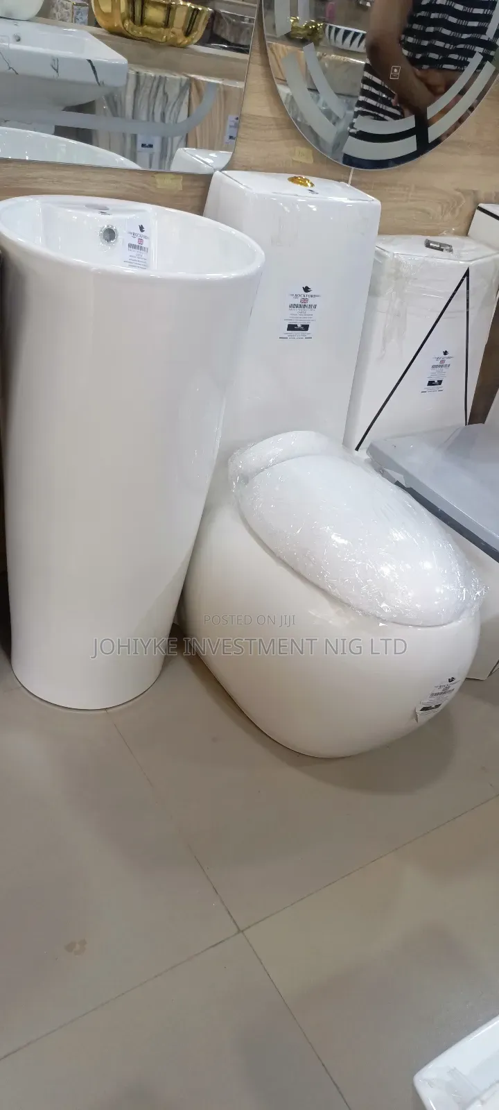High Quality Royal Rockford England Wc