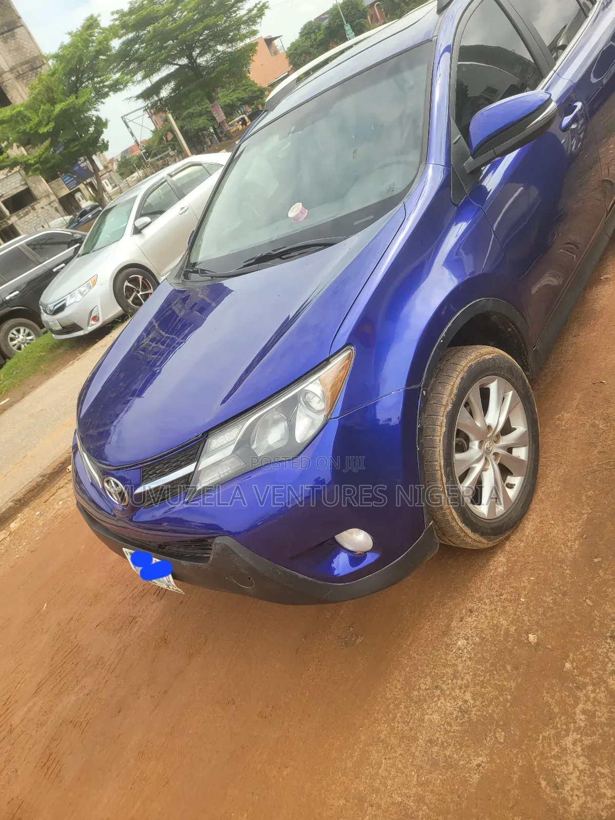 Toyota RAV4 LE AWD (2.5L 4cyl 6A) 2017 Blue