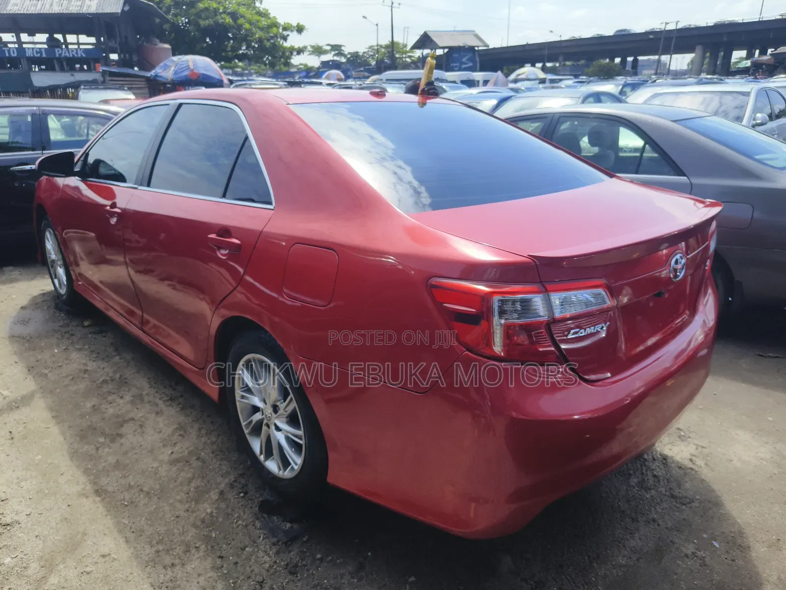 Toyota Camry SE 4dr Sedan (2.5L 4cyl 6A) 2013 Red