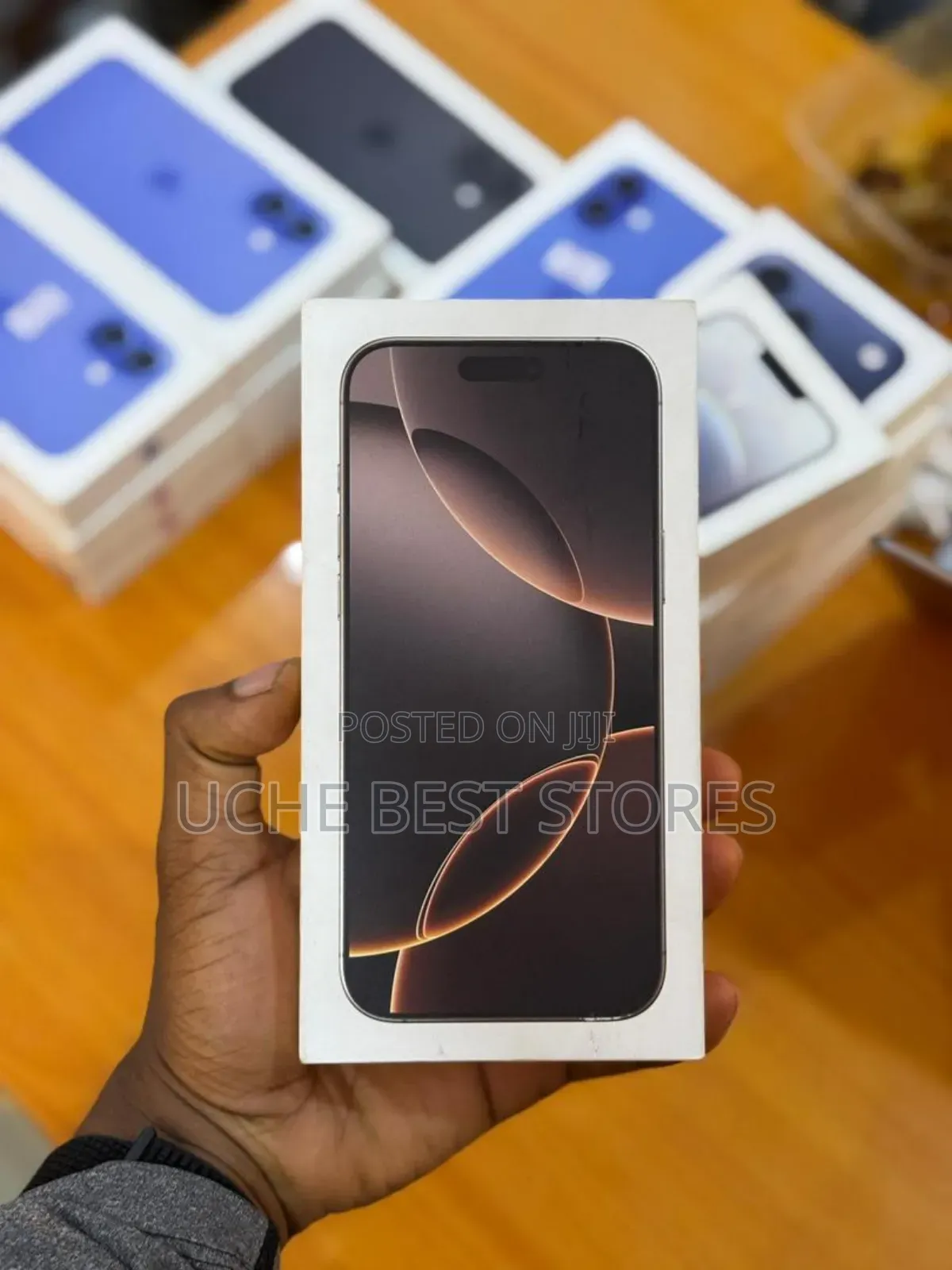 New Apple iPhone 16 Pro Max 256 GB Gold