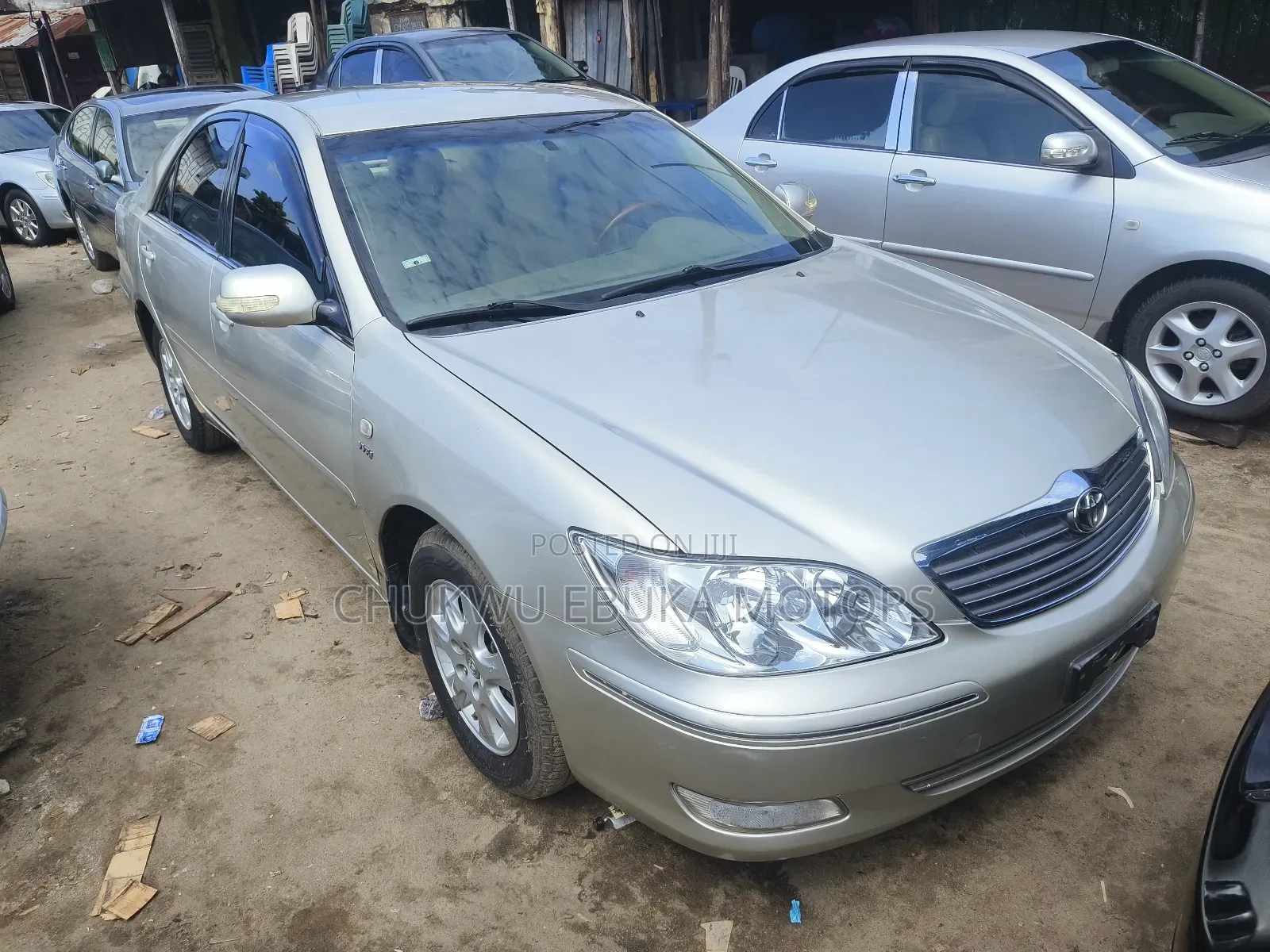 Toyota Camry LE 4dr Sedan (2.4L 4cyl 5M) 2004 Silver