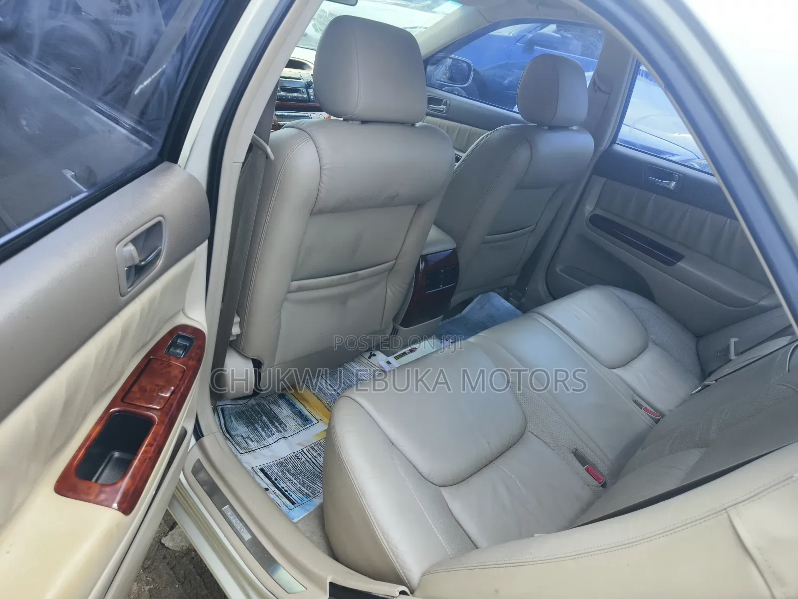 Toyota Camry LE 4dr Sedan (2.4L 4cyl 5M) 2004 Silver