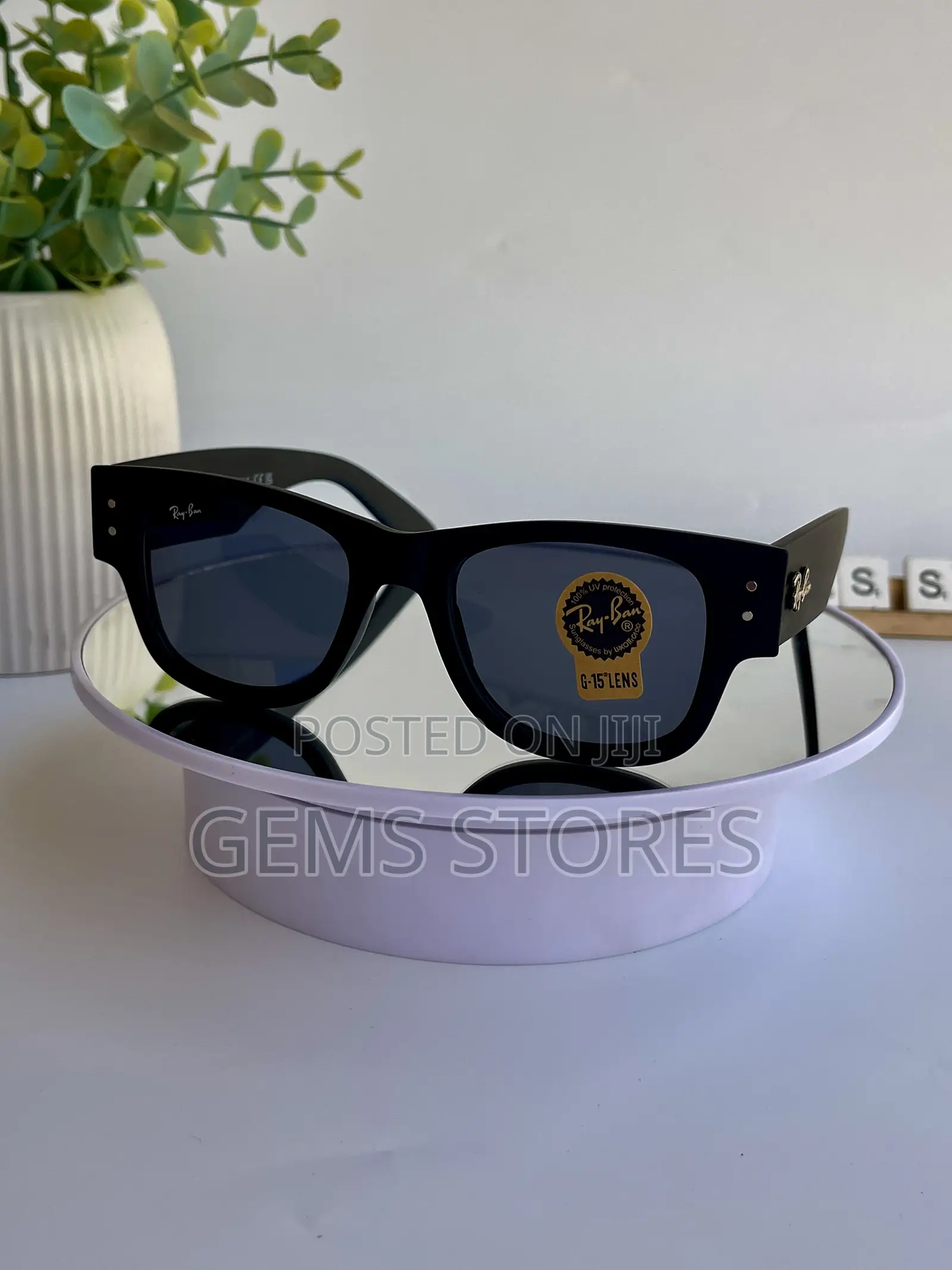 Timeless Matte Black Ray-Ban Sunglasses - Classic Wayfarer