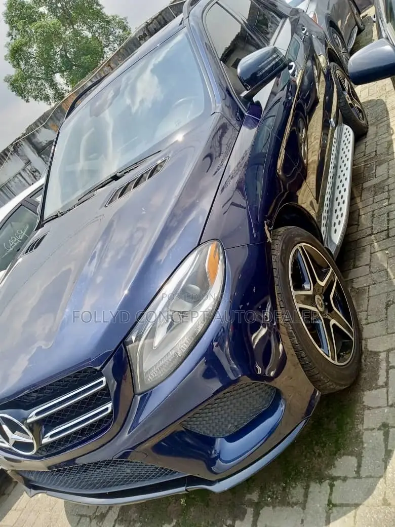Mercedes-Benz GLE-Class GLE 350 2018 Blue