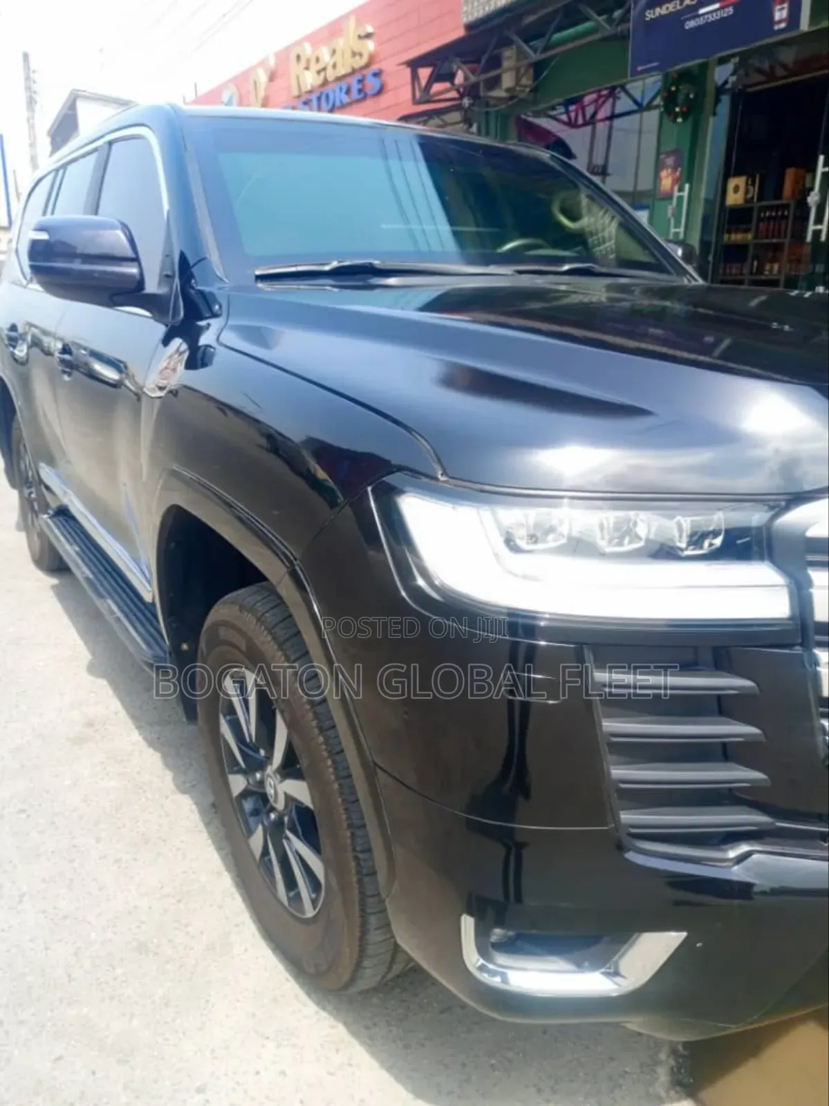 Bulletproof Toyota Landcruiser Suv (Upgraded) For Rent)