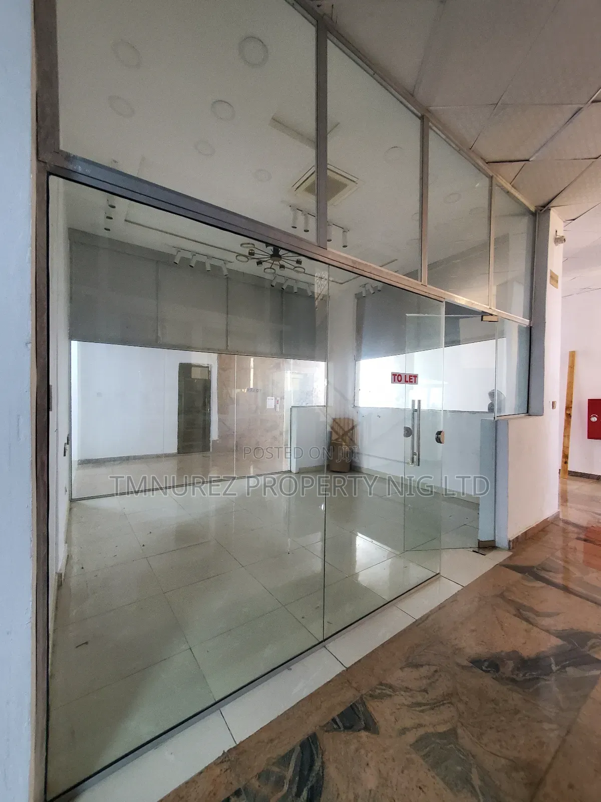 Shop Showroom for Rent