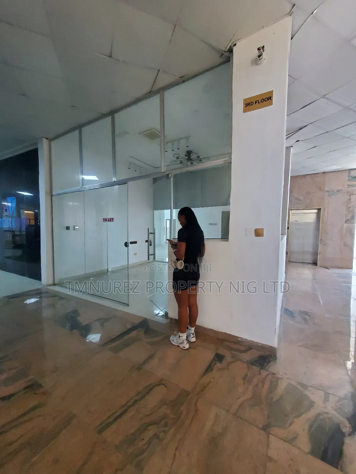 Shop Showroom for Rent
