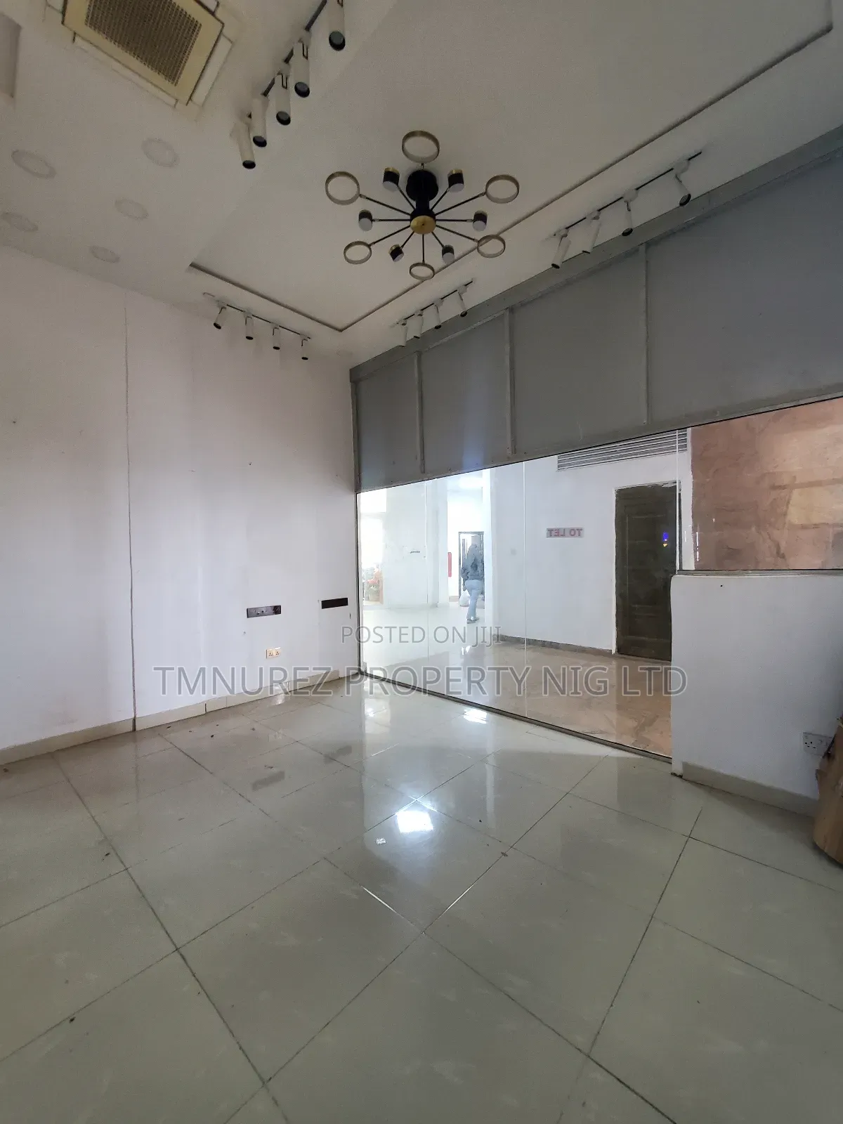 Shop Showroom for Rent