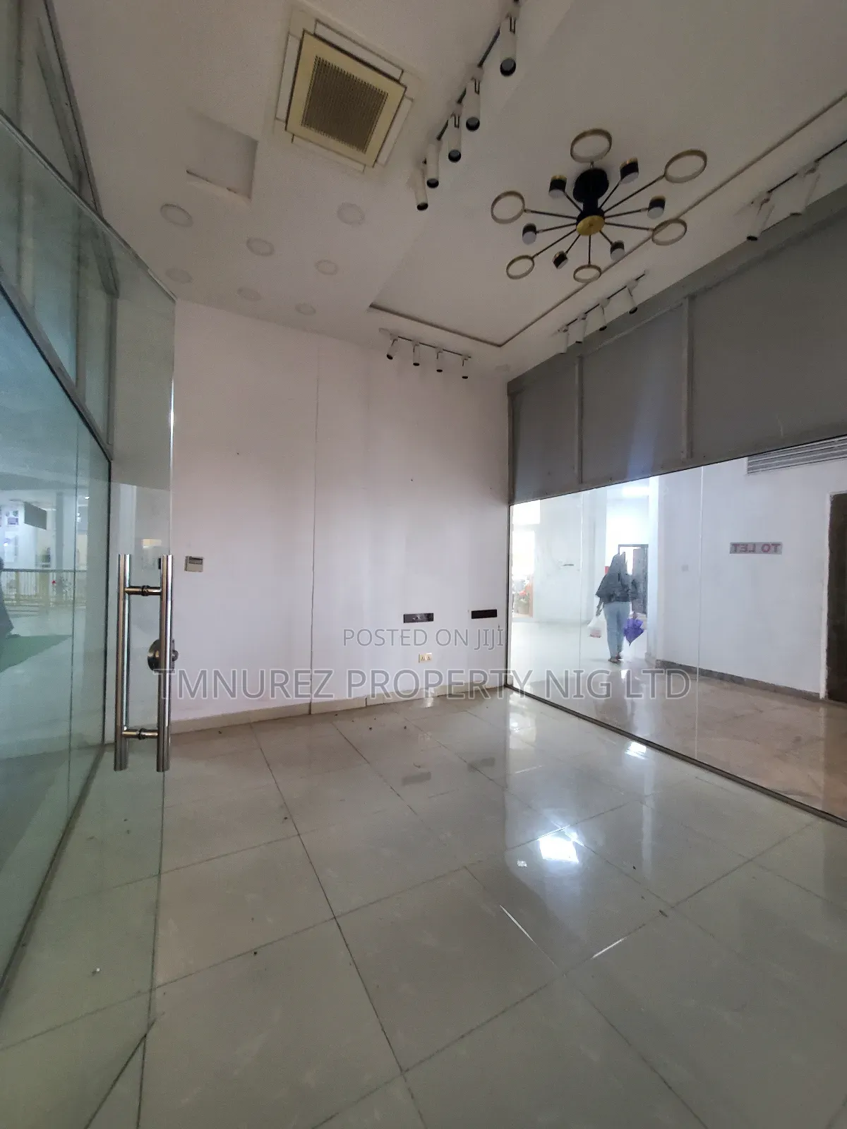 Shop Showroom for Rent