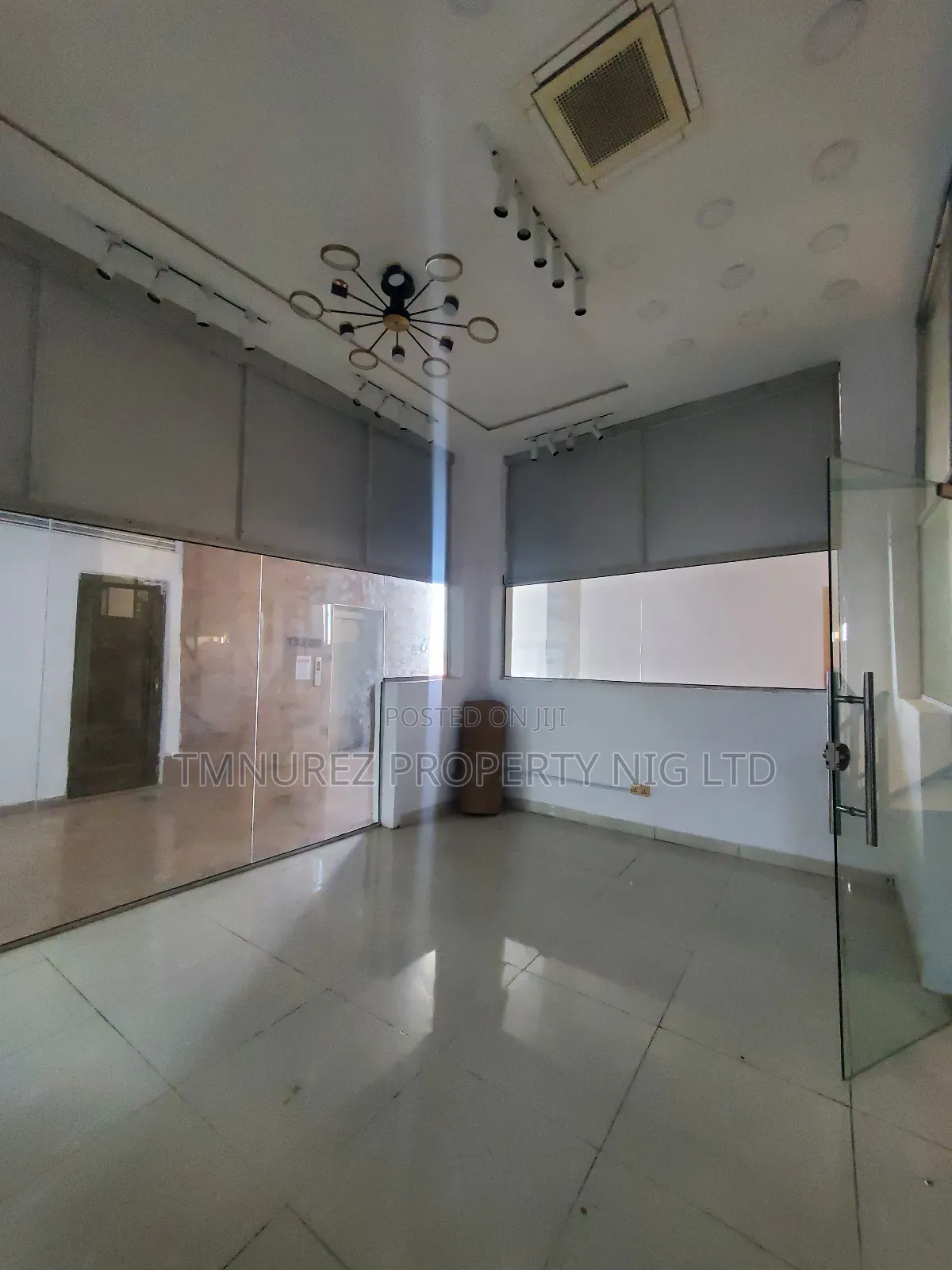 Shop Showroom for Rent
