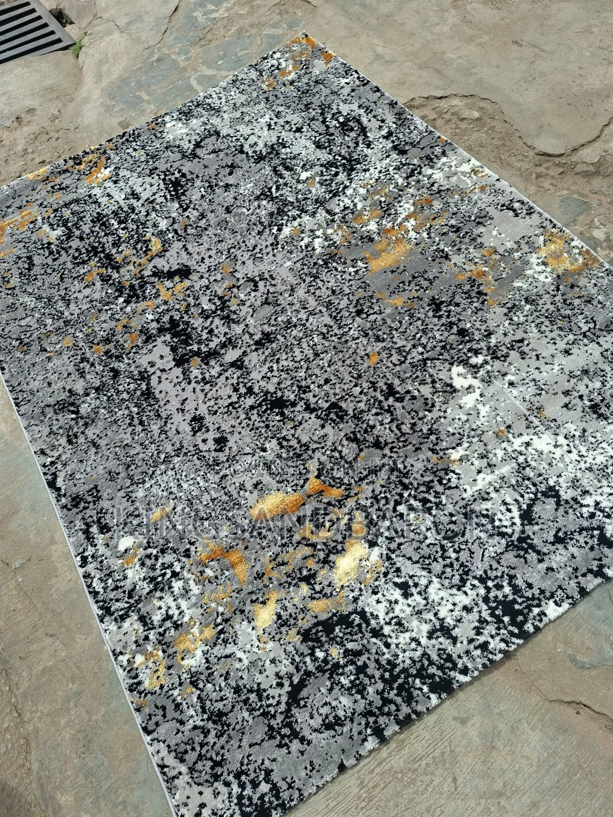 5x7fts Gray and Gold Turkey Center Rug