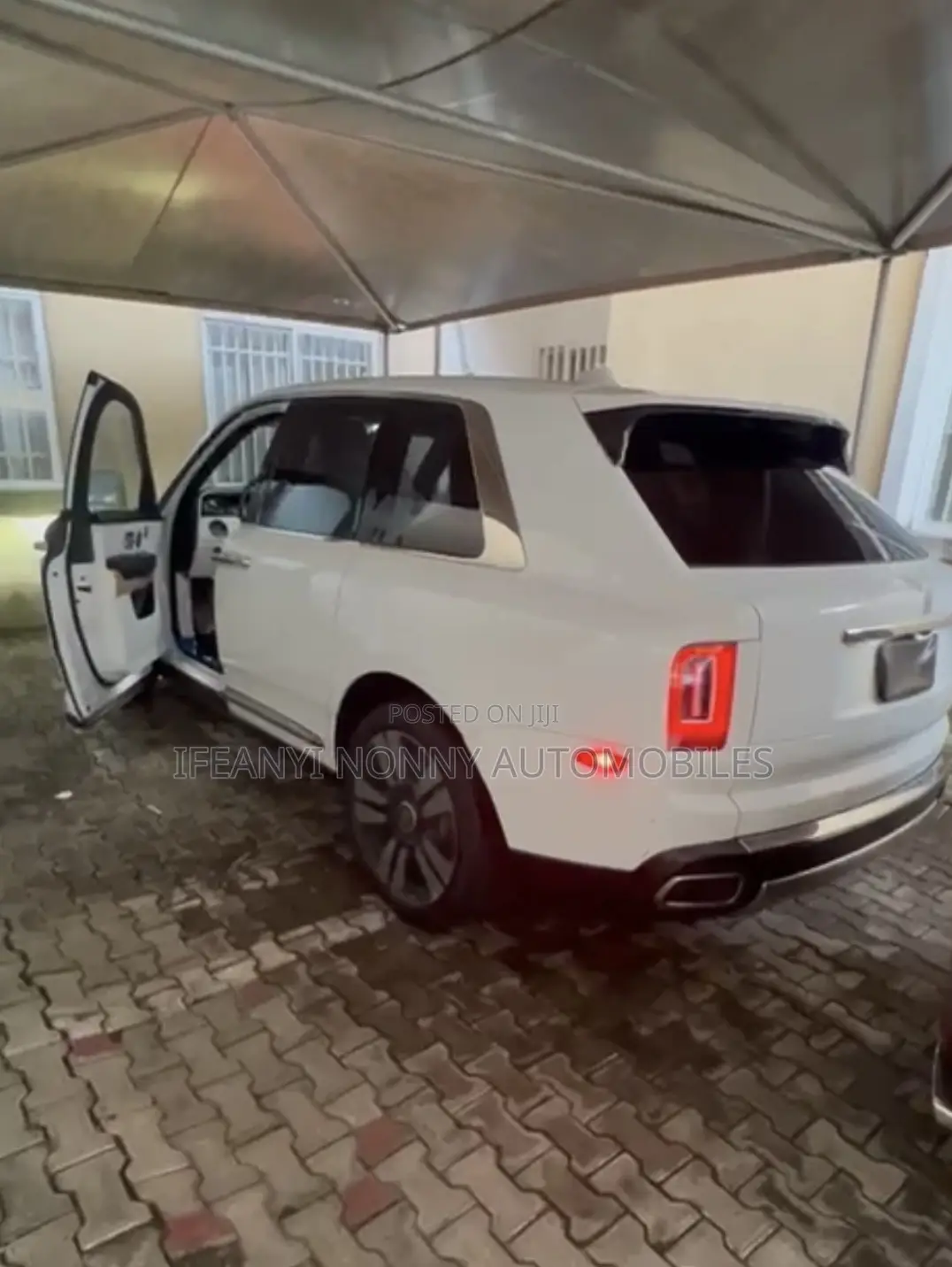 Rolls-Royce Cullinan Base 2019 White