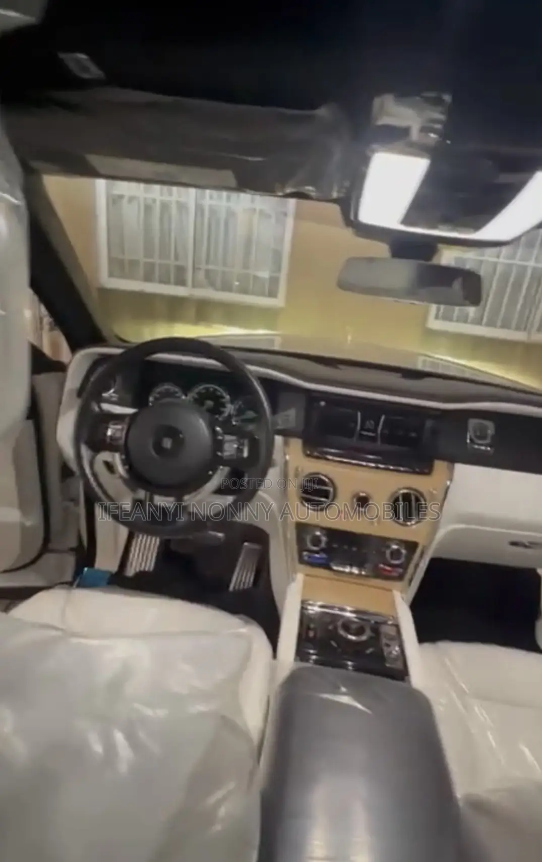 Rolls-Royce Cullinan Base 2019 White