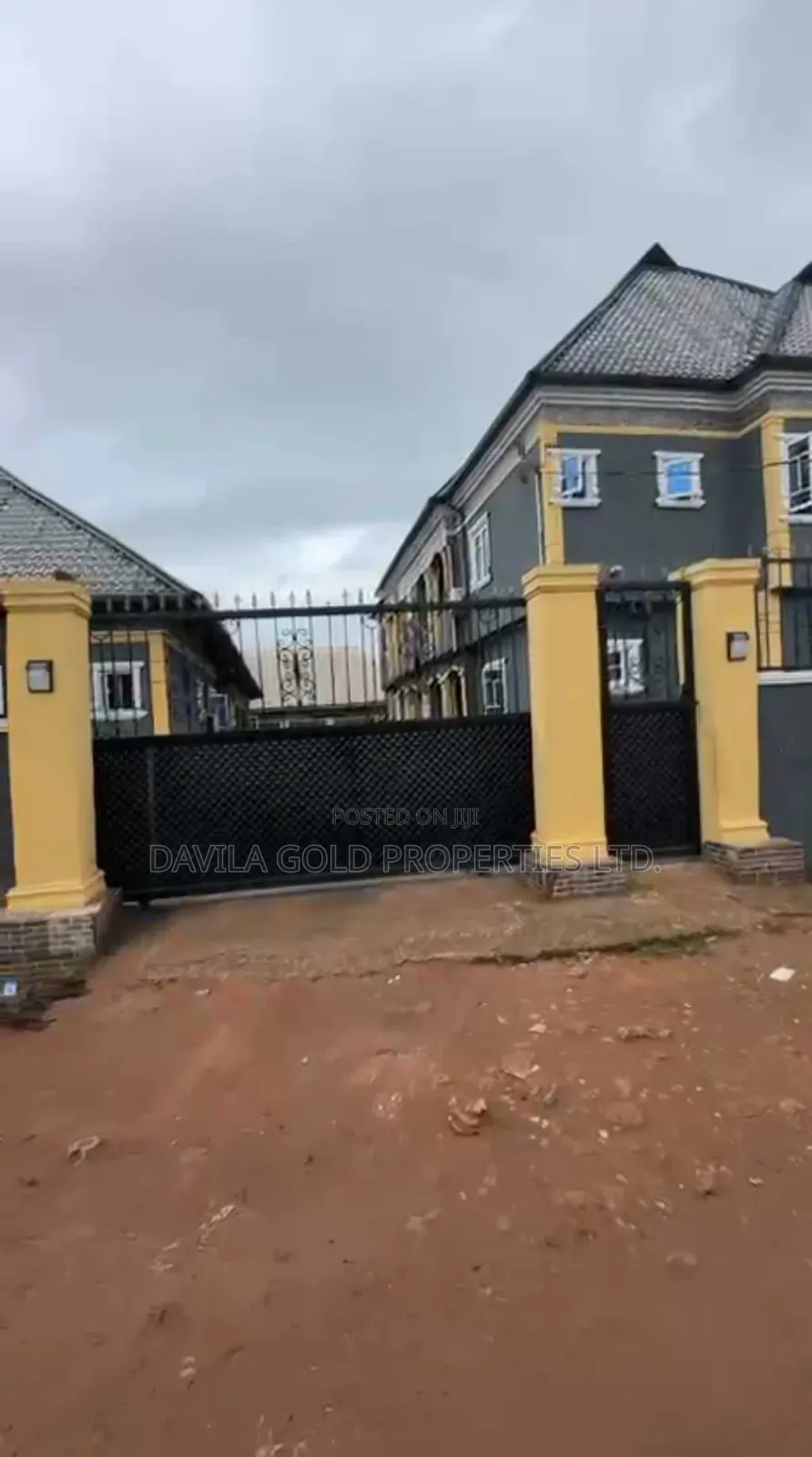 18bdrm Block of Flats in Benin City for sale
