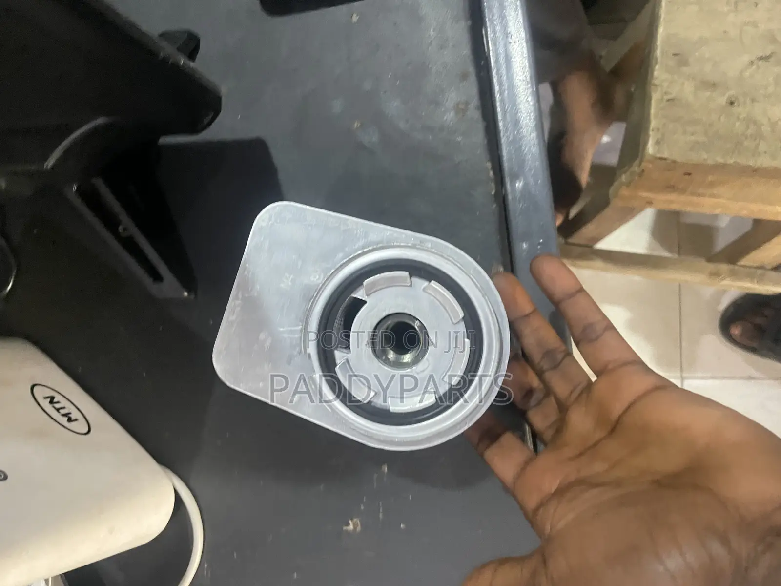 Dodge Magnum Engine Oil Cooler 2005-2006