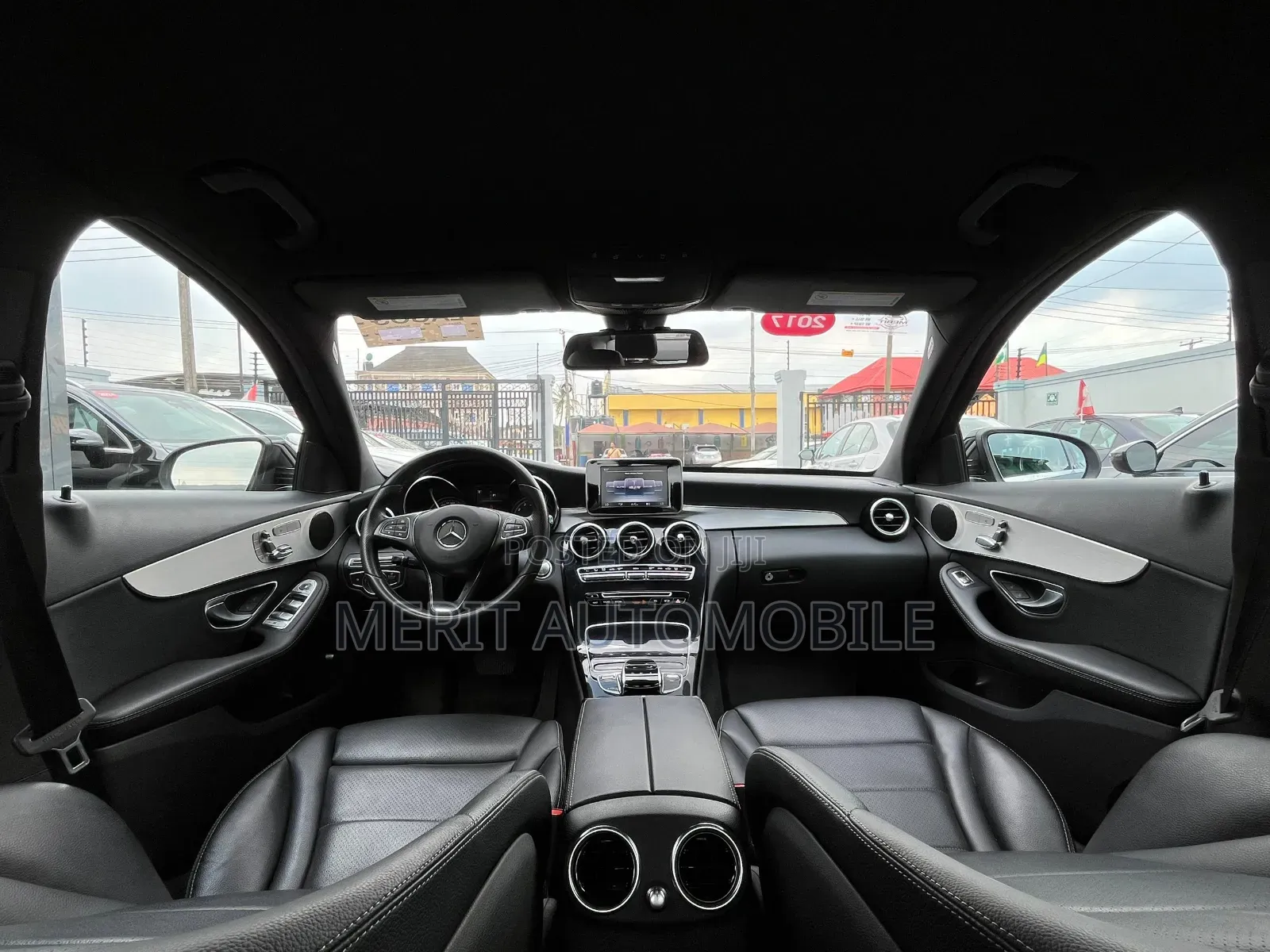 Mercedes-Benz C300 2017 Black
