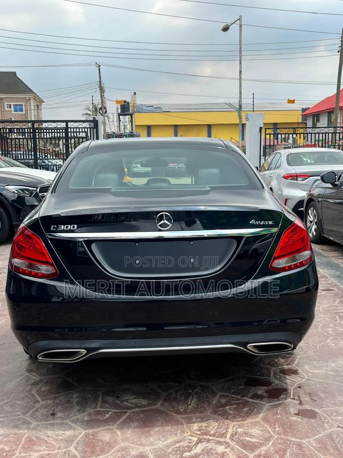 Mercedes-Benz C300 2017 Black