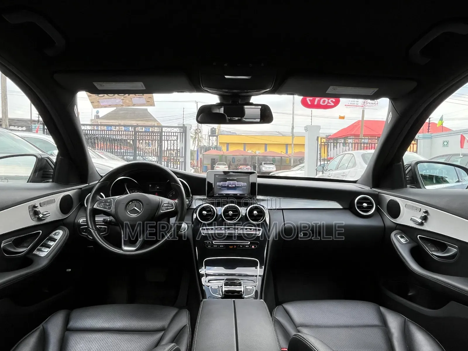 Mercedes-Benz C300 2017 Black