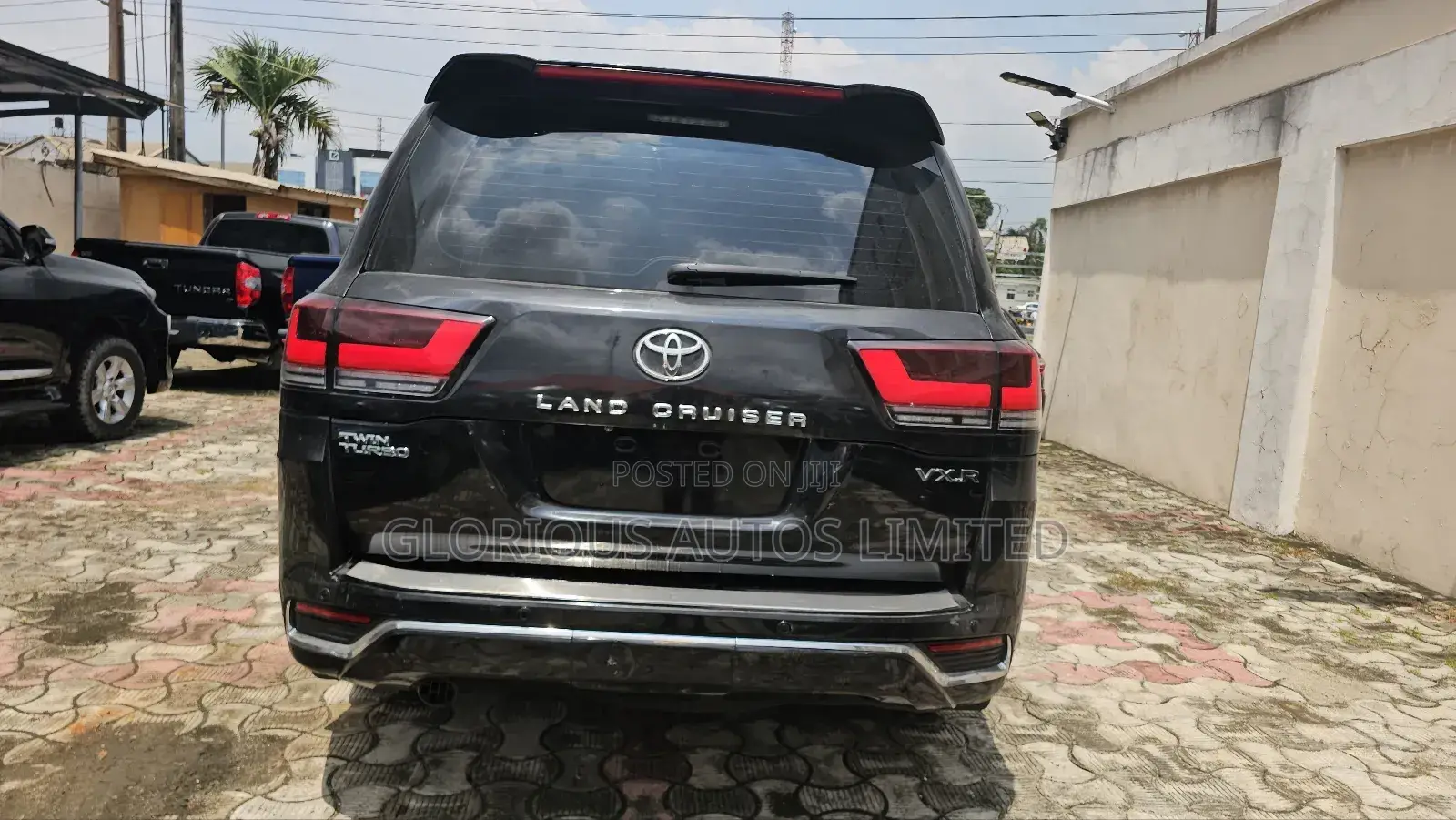 Toyota Land Cruiser LC300 2024 Black