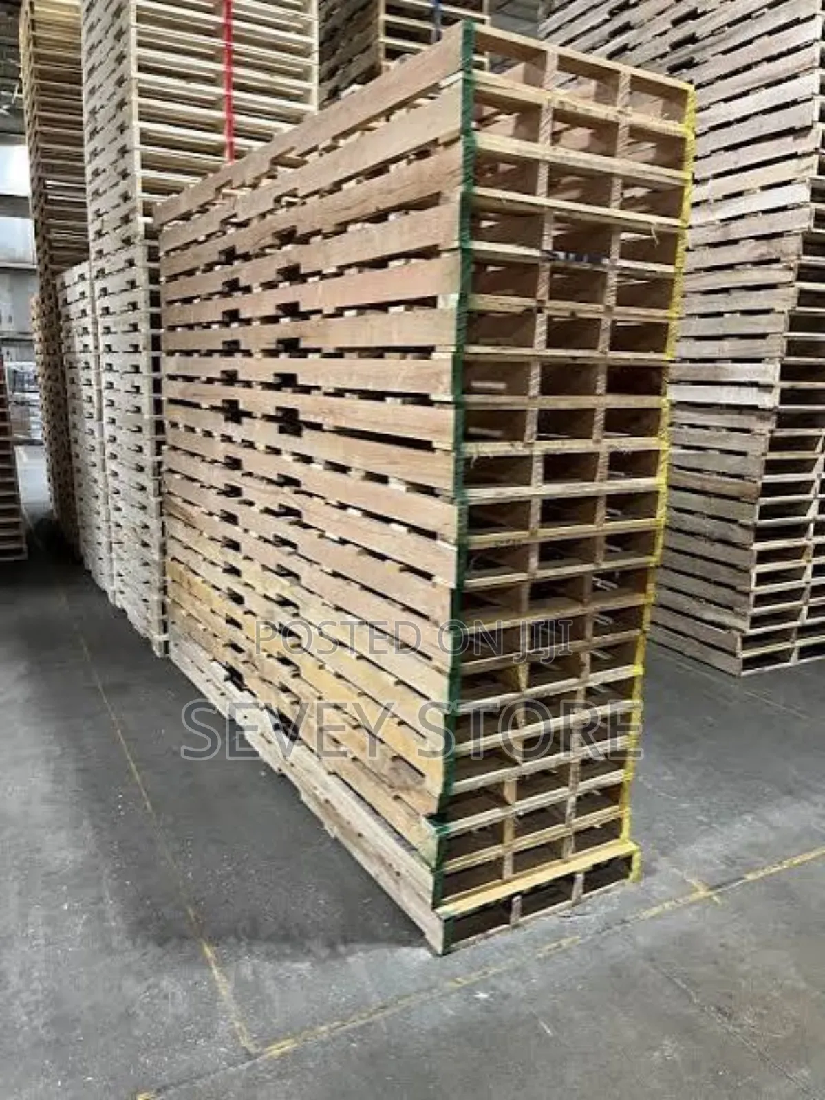 Wood Marple Wood Pallet