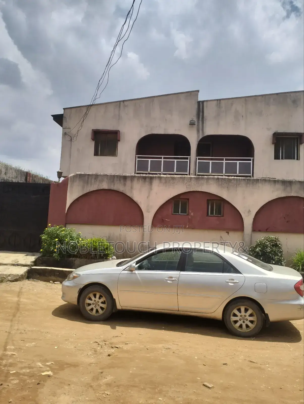 5bdrm Duplex in Ikotun Isolo Ejigbo, Oke-Afa for sale