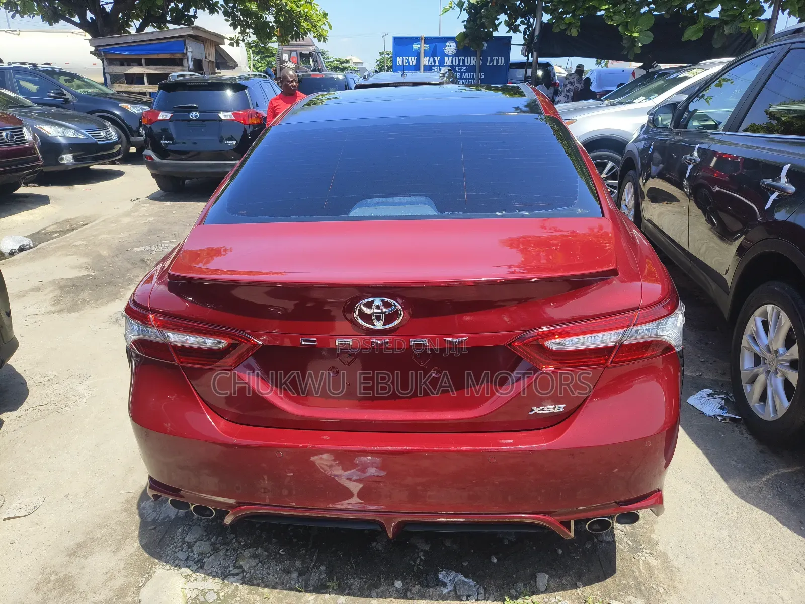 Toyota Camry XSE FWD (2.5L 4cyl 8AM) 2018 Red
