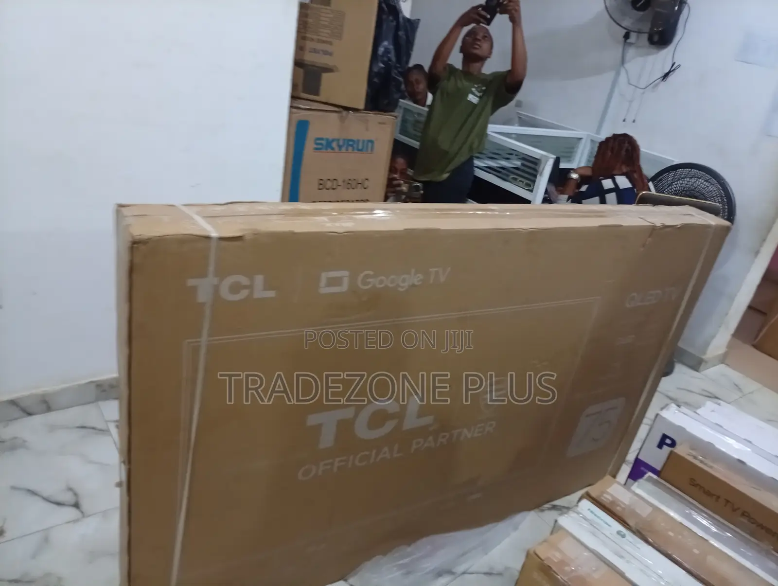 TCL 75” Frameless Smart Tv With Google Assistant + Dazn Preinstalled