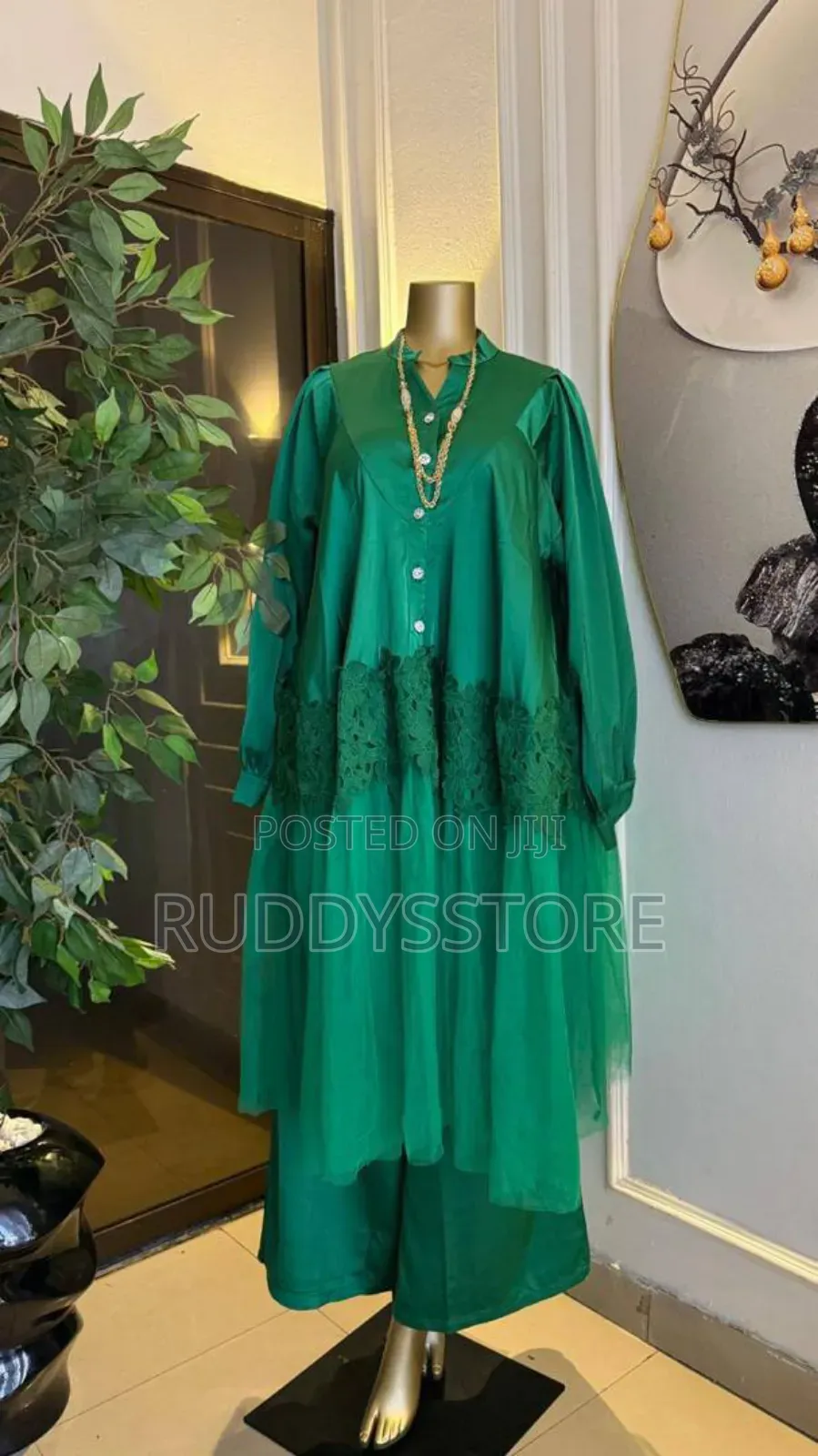 Luxury Elegant Lacey Dress – Classy Feminine Style