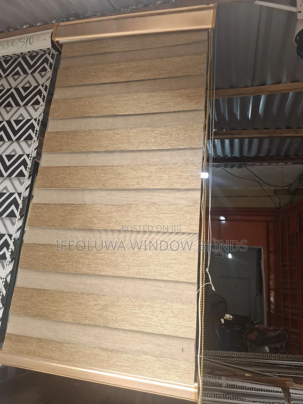 Shining Black Day and Night Window Blinds