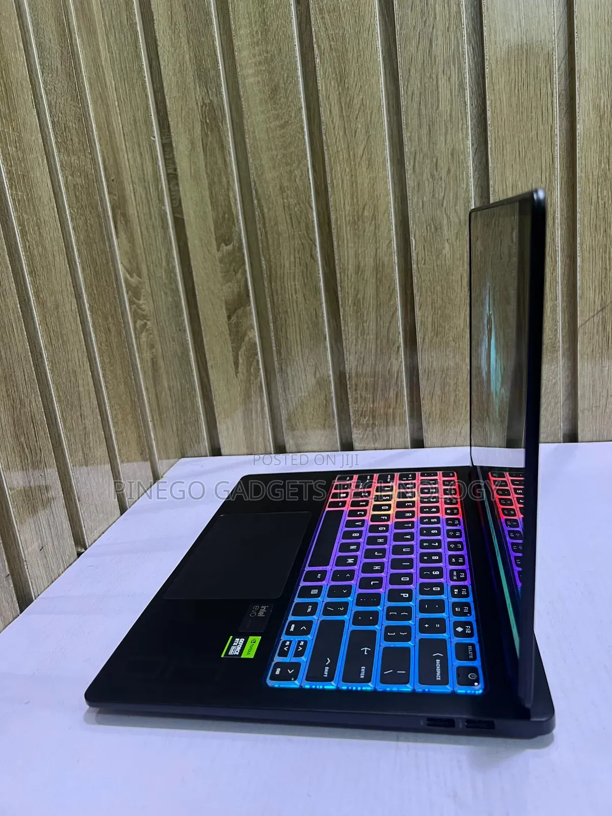 Laptop HP Omen Transcend 14-Fb0023dx 32GB Intel Core Ultra 9 SSD 2T