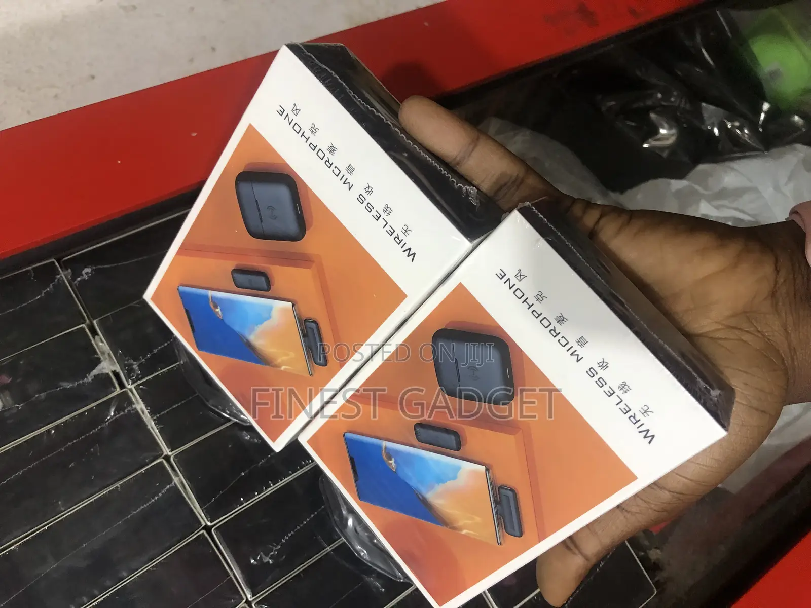 Wireless Dual Lavalier Microphone (Type C and iPhone)