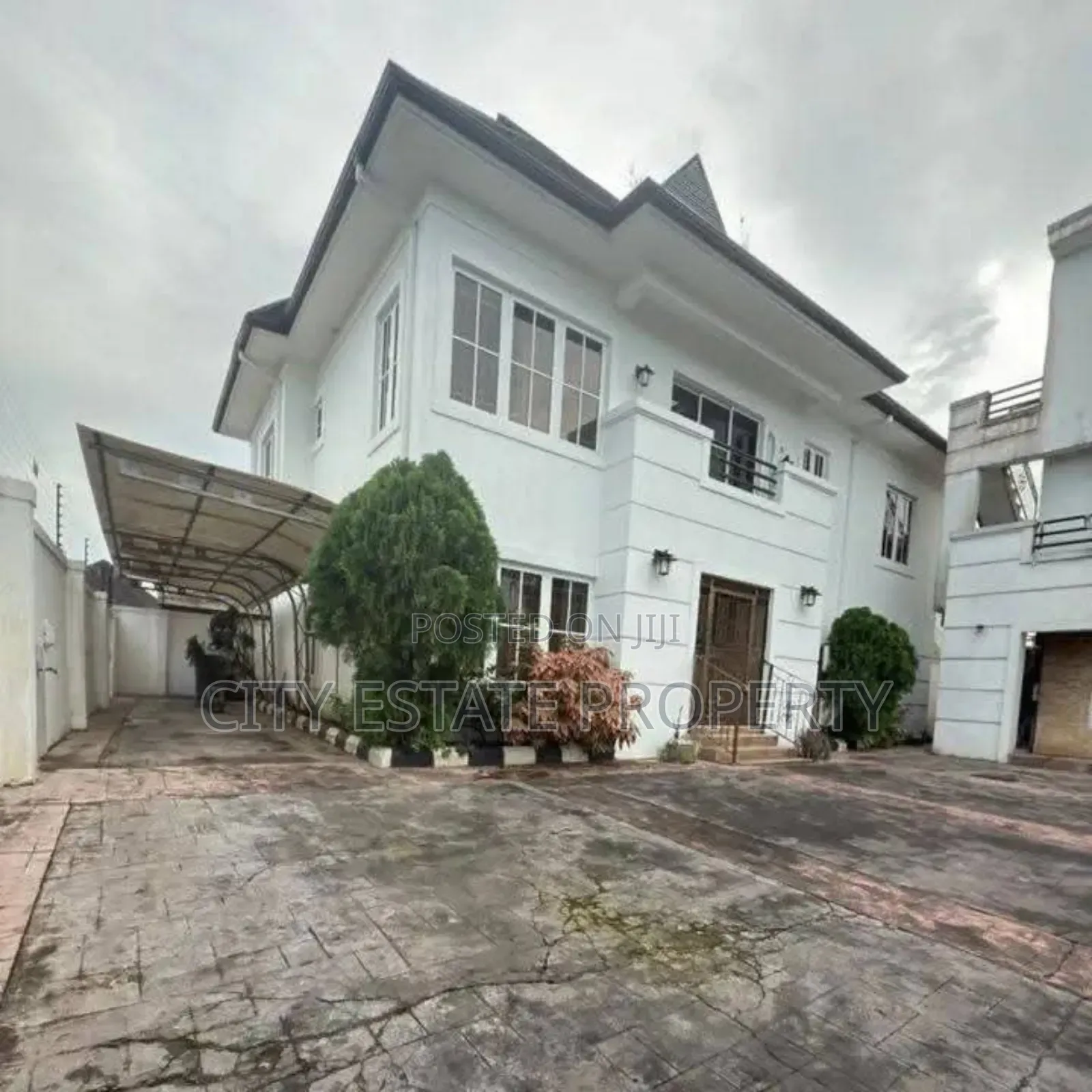 4bdrm Duplex in Port-Harcourt for sale
