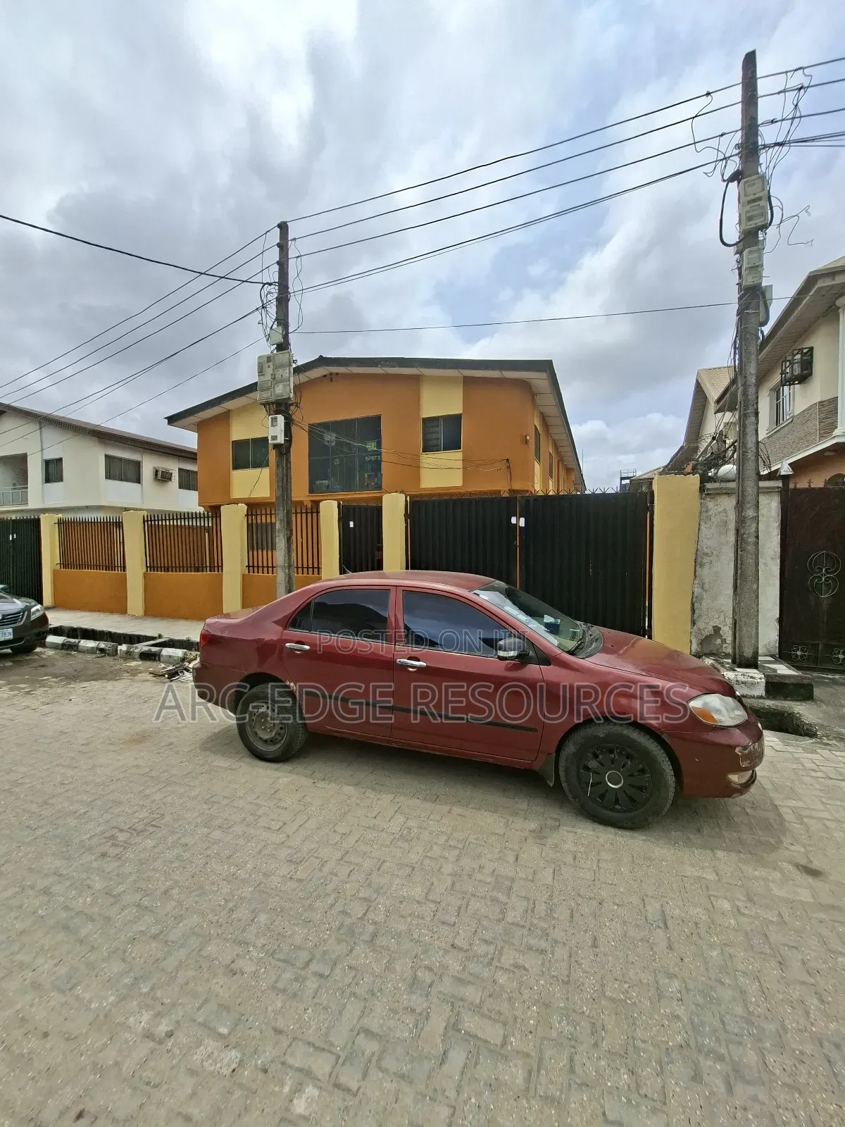 3bdrm Block of Flats in Ago Palace for sale