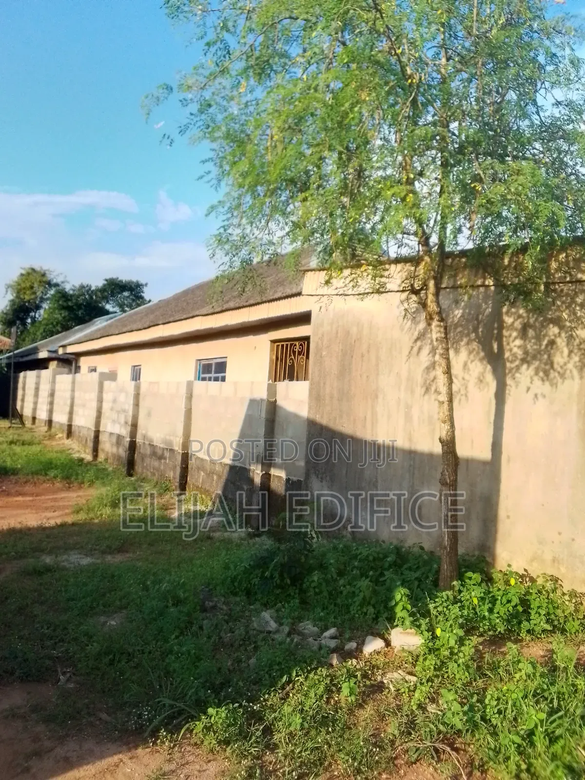4bdrm Block of Flats in Parkview, Ijede / Ikorodu for sale
