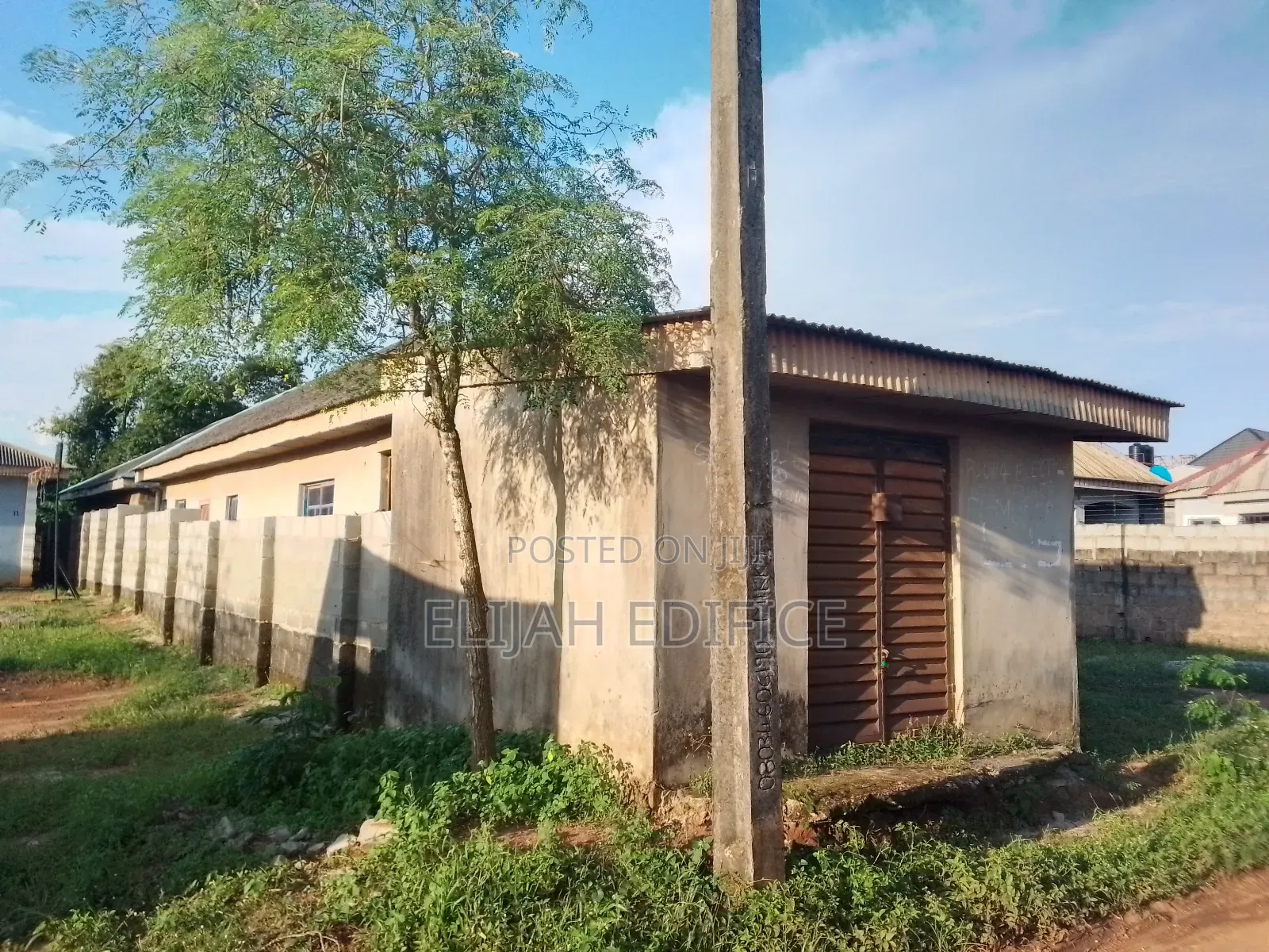 4bdrm Block of Flats in Parkview, Ijede / Ikorodu for sale