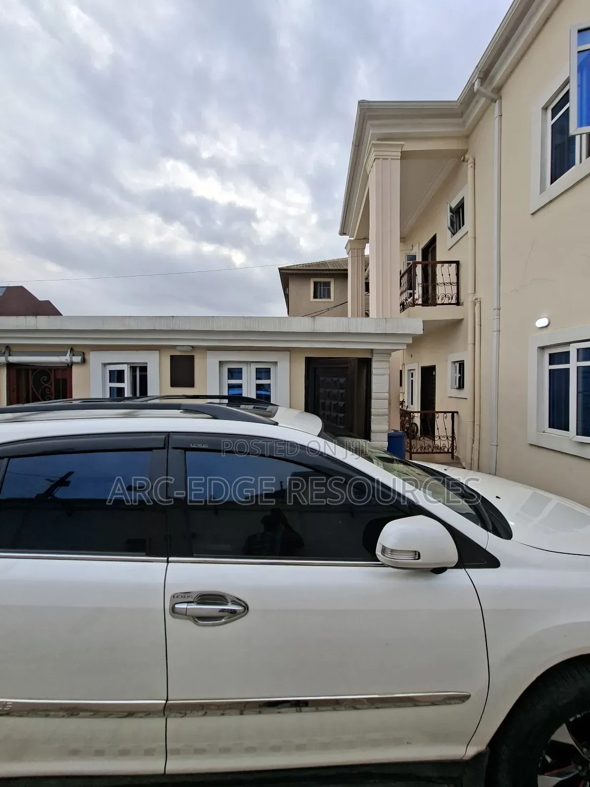 3bdrm Block of Flats in Ago Palace for sale