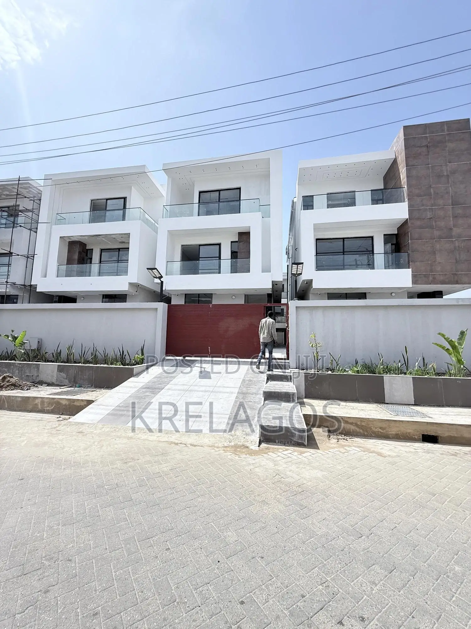 5bdrm Duplex in Lekki Phase 1 for sale