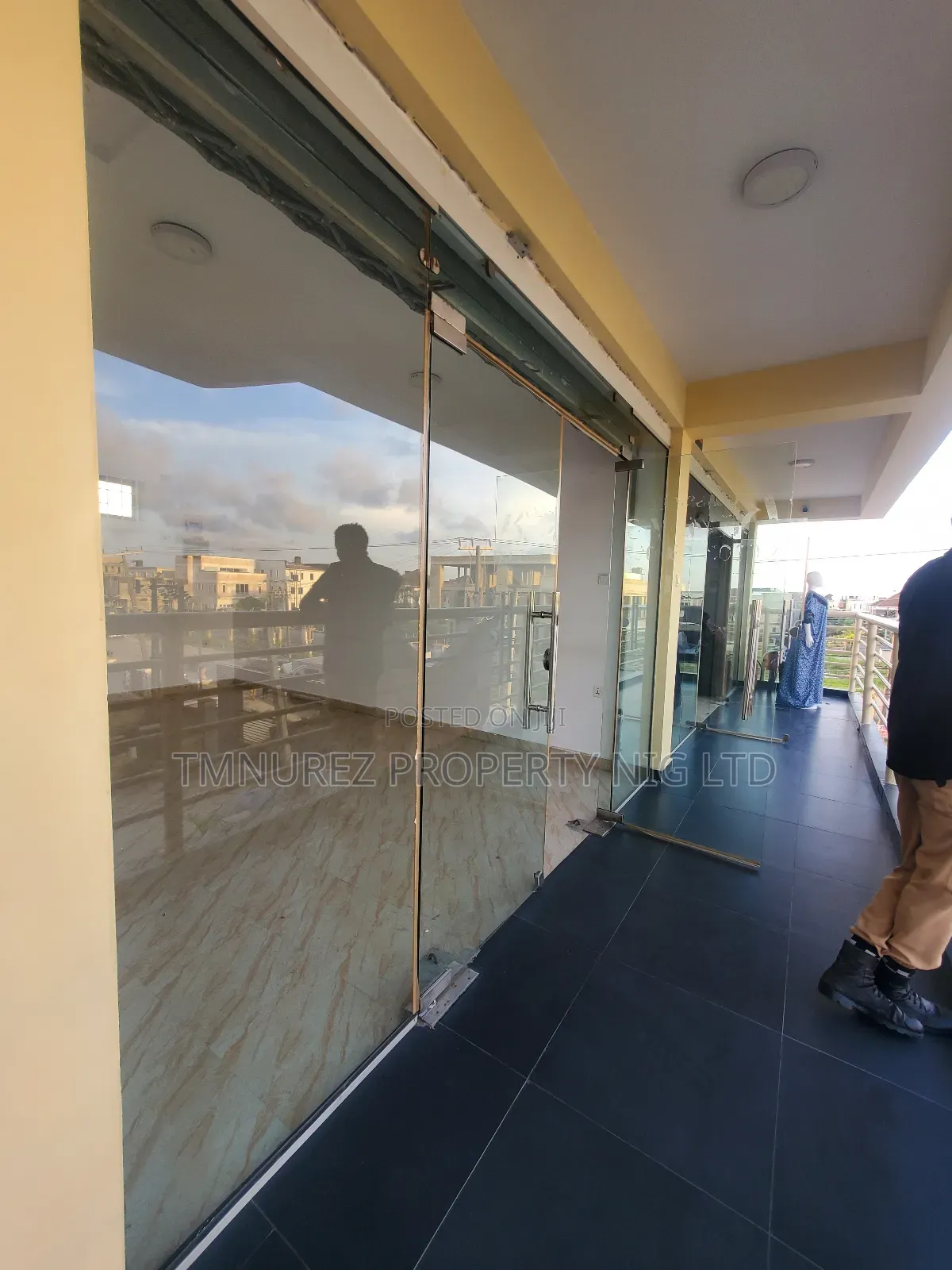 Shop Space for Rent at Orchid Road