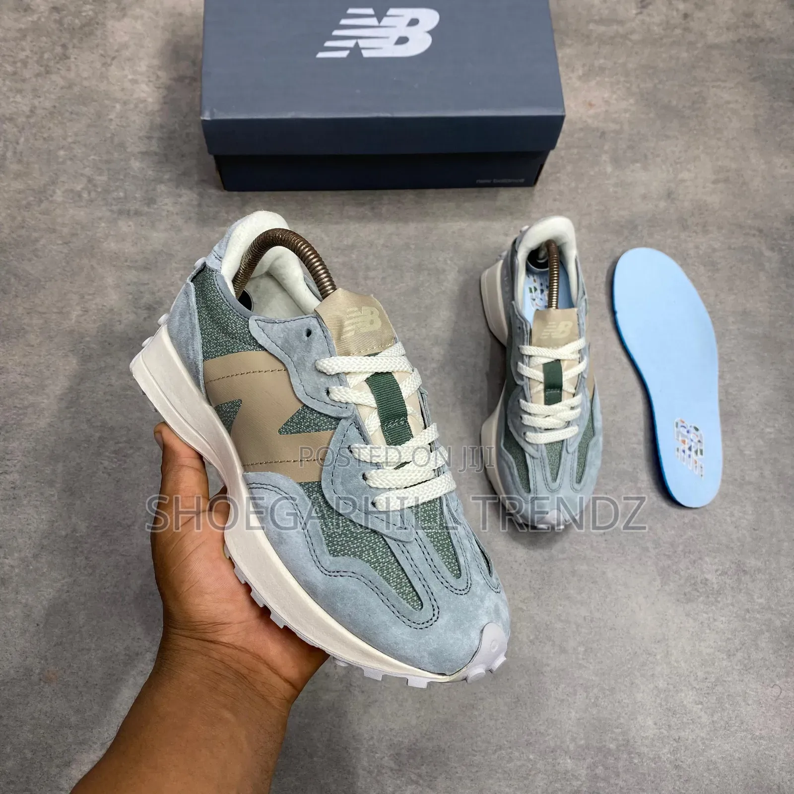 New Balance 327 Sneakers Available in 2 Colours